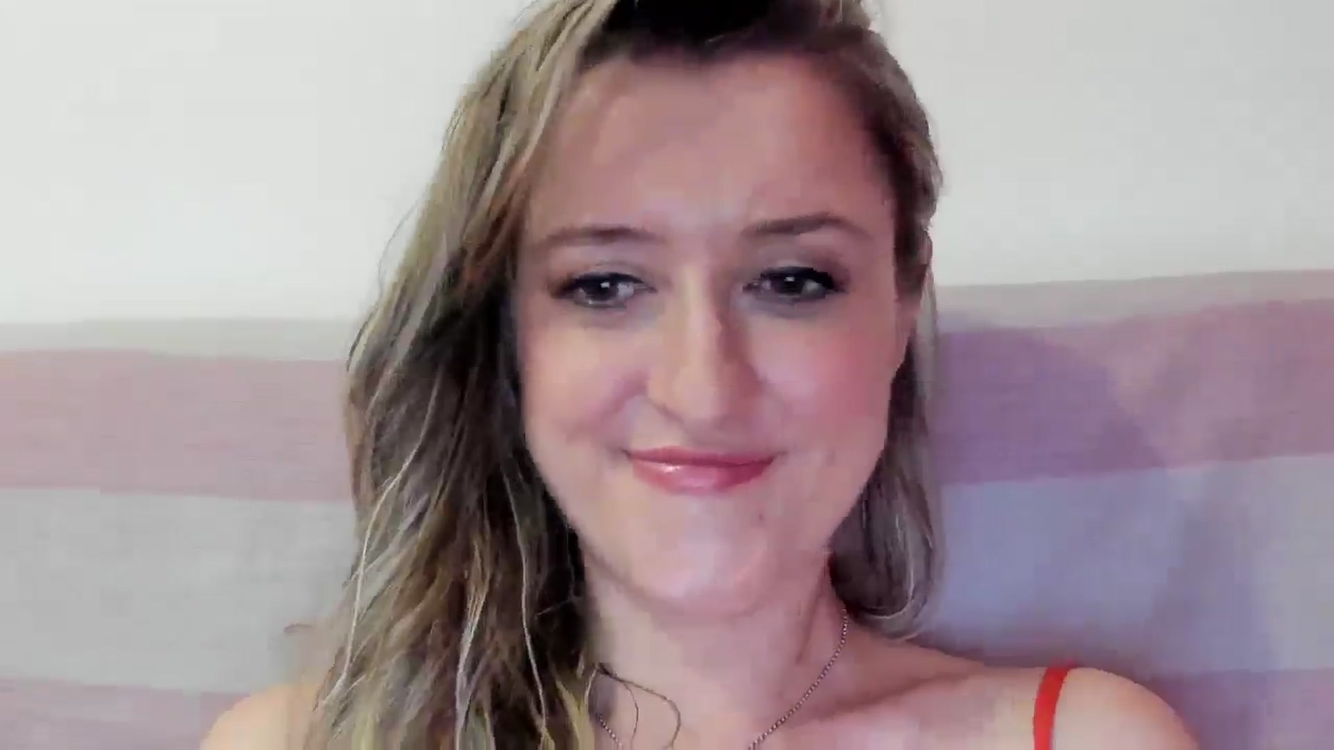 Gallery image thumbnail from BestDream's myfreecams stream on, 07/26/2025, 09:05 image 17 of 20