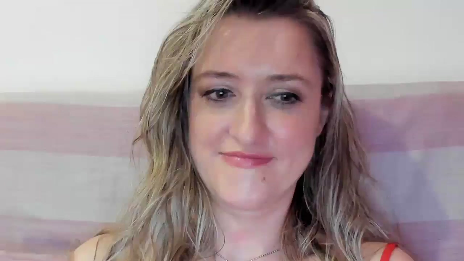 Gallery image thumbnail from BestDream's myfreecams stream on, 07/26/2025, 09:31 image 19 of 20