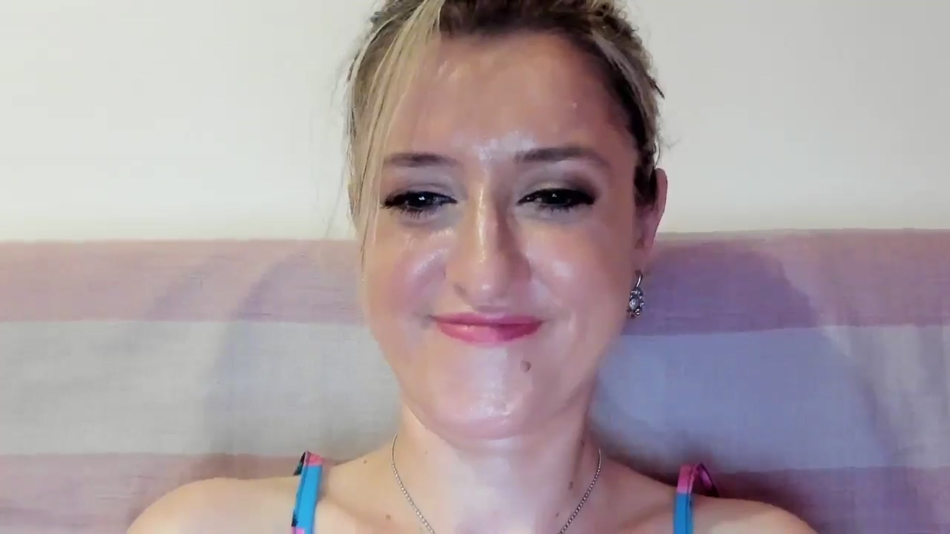 Gallery image thumbnail from BestDream's myfreecams stream on, 07/28/2025, 21:37 image 7 of 20