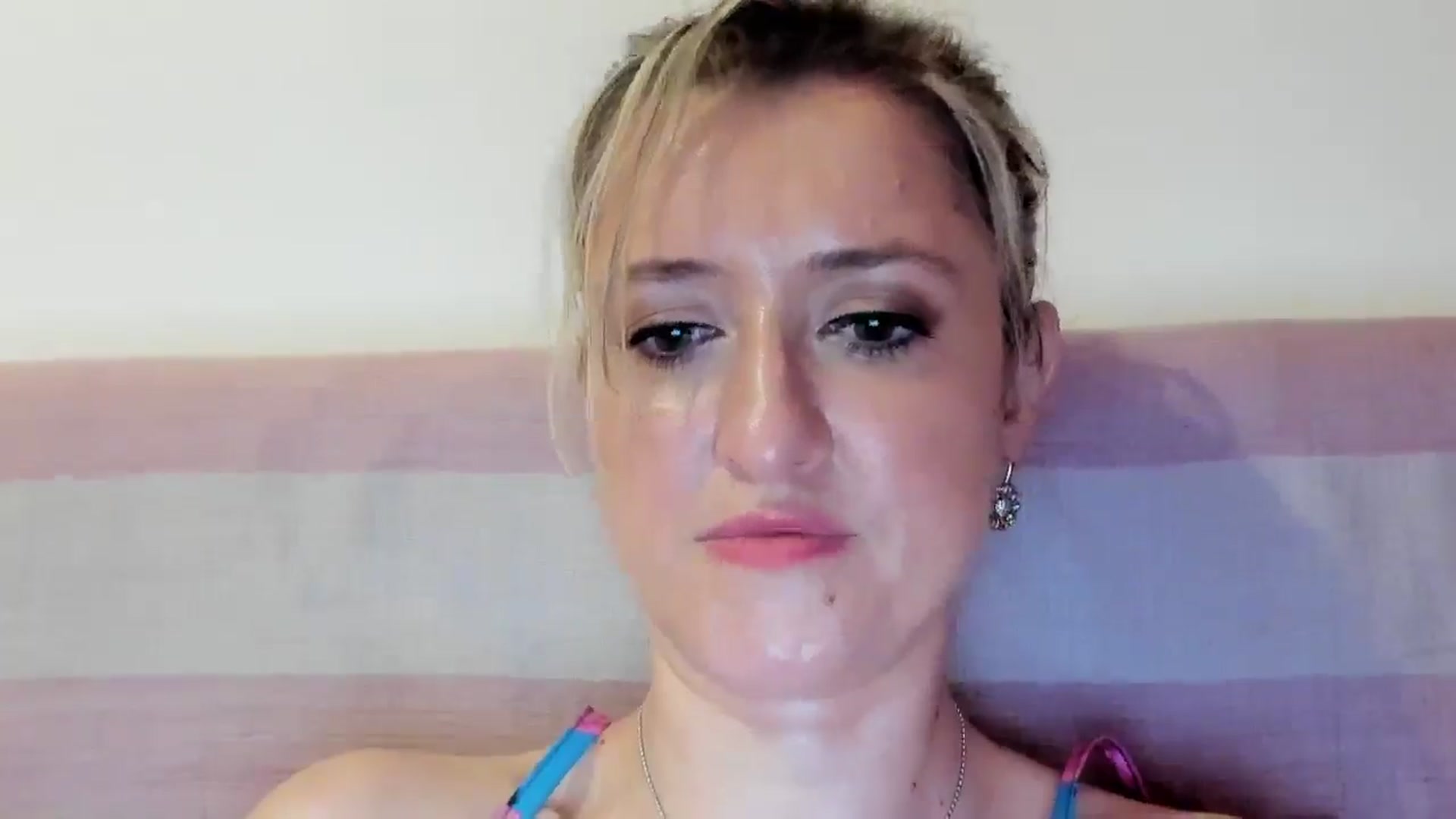 Gallery image thumbnail from BestDream's myfreecams stream on, 07/28/2025, 23:14 image 8 of 20