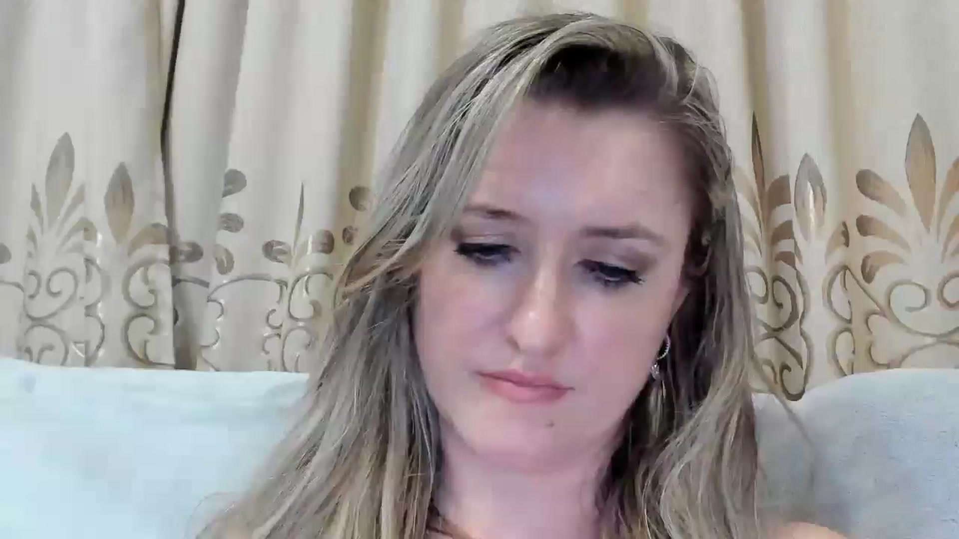 Gallery image thumbnail from BestDream's myfreecams stream on, 07/30/2025, 21:49 image 10 of 20