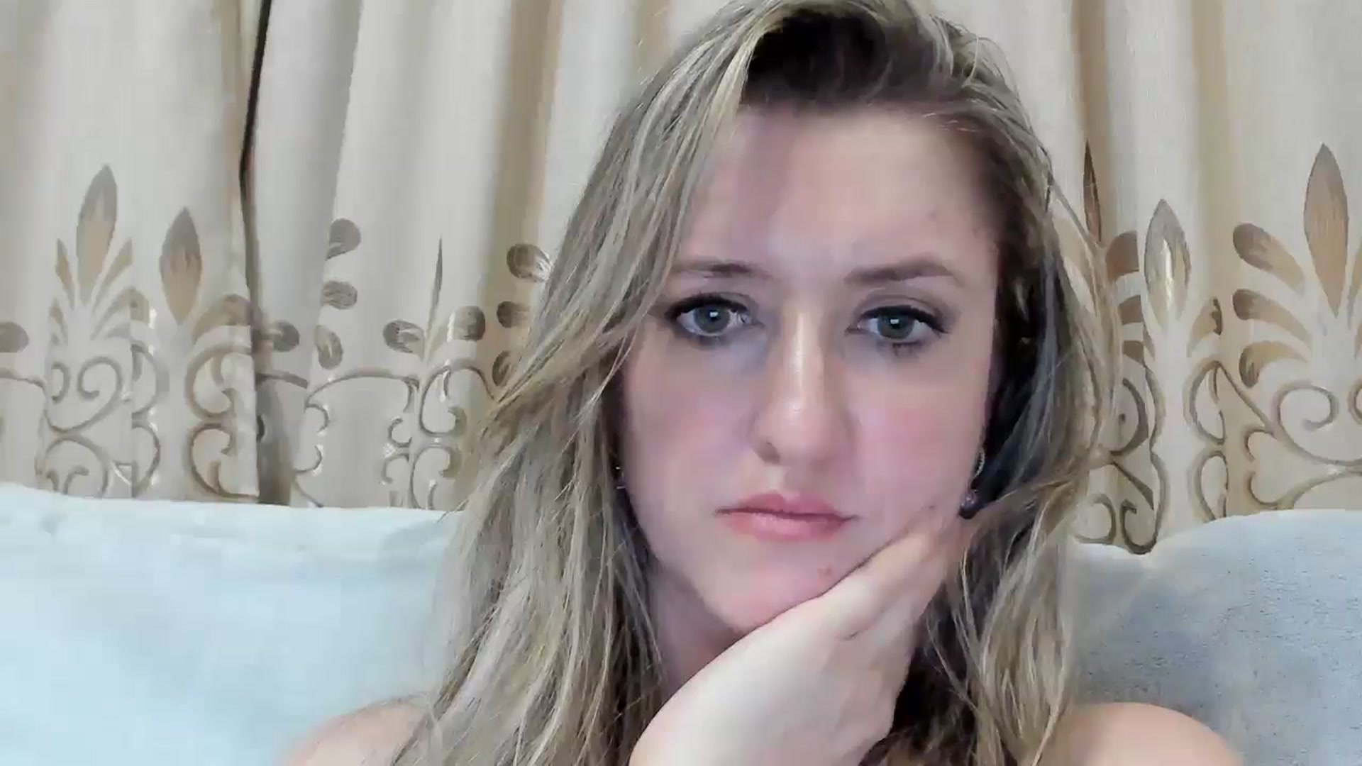 Gallery image thumbnail from BestDream's myfreecams stream on, 07/30/2025, 22:04 image 3 of 20