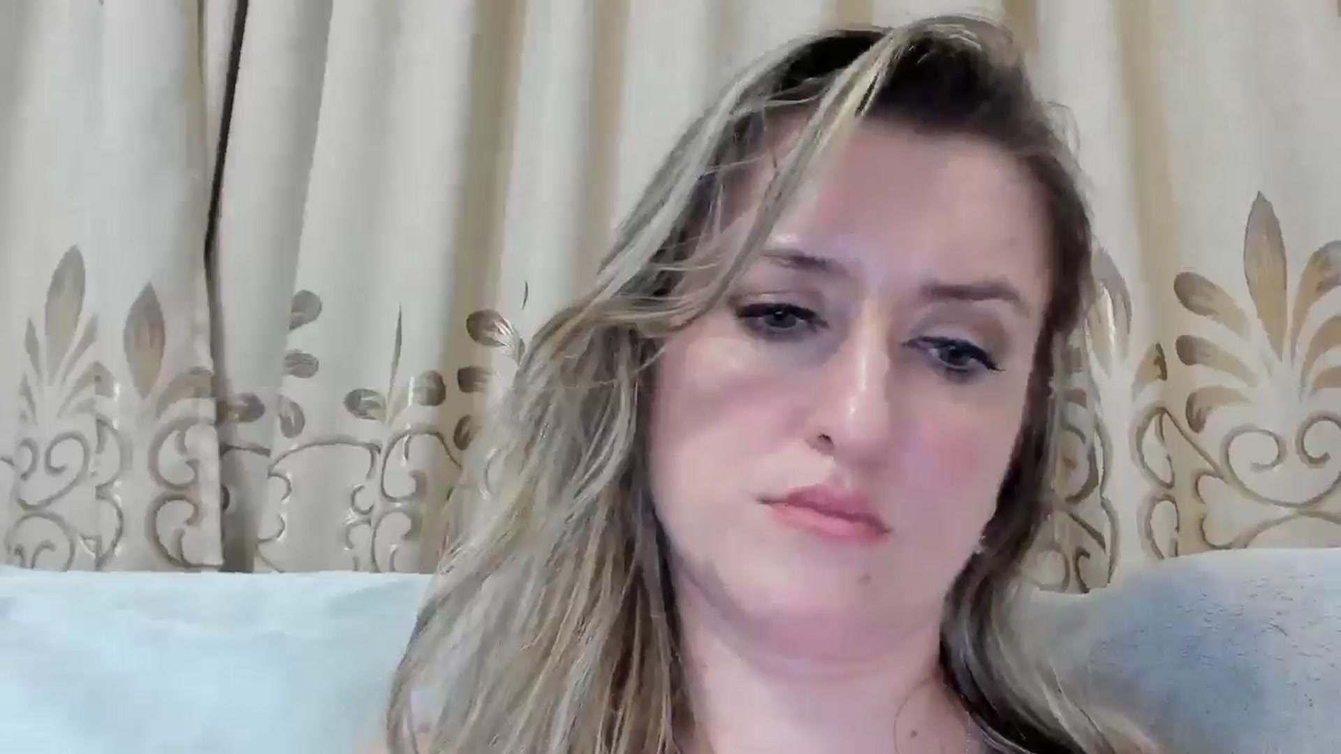 Gallery image thumbnail from BestDream's myfreecams stream on, 07/30/2025, 22:38 image 10 of 20