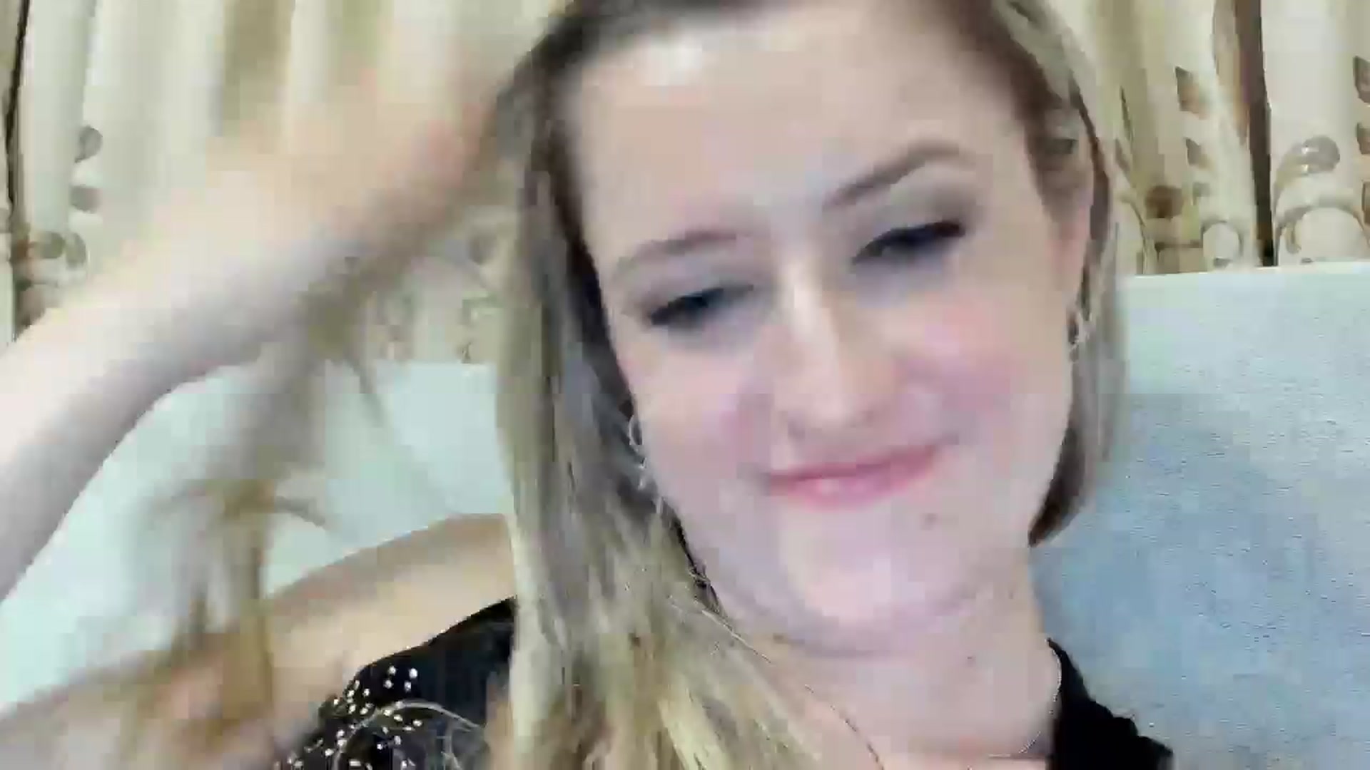 Gallery image thumbnail from BestDream's myfreecams stream on, 07/30/2025, 23:19 image 15 of 20