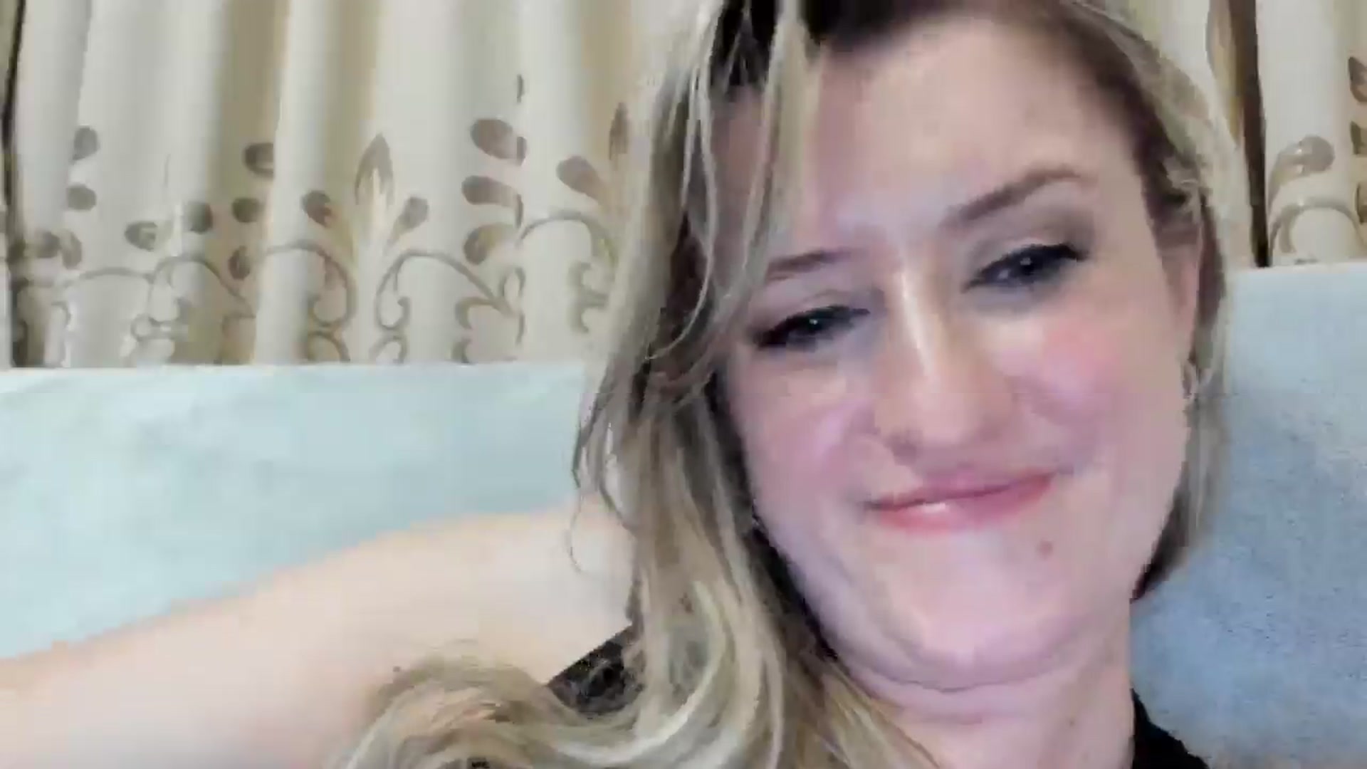 Gallery image thumbnail from BestDream's myfreecams stream on, 07/30/2025, 23:19 image 14 of 20