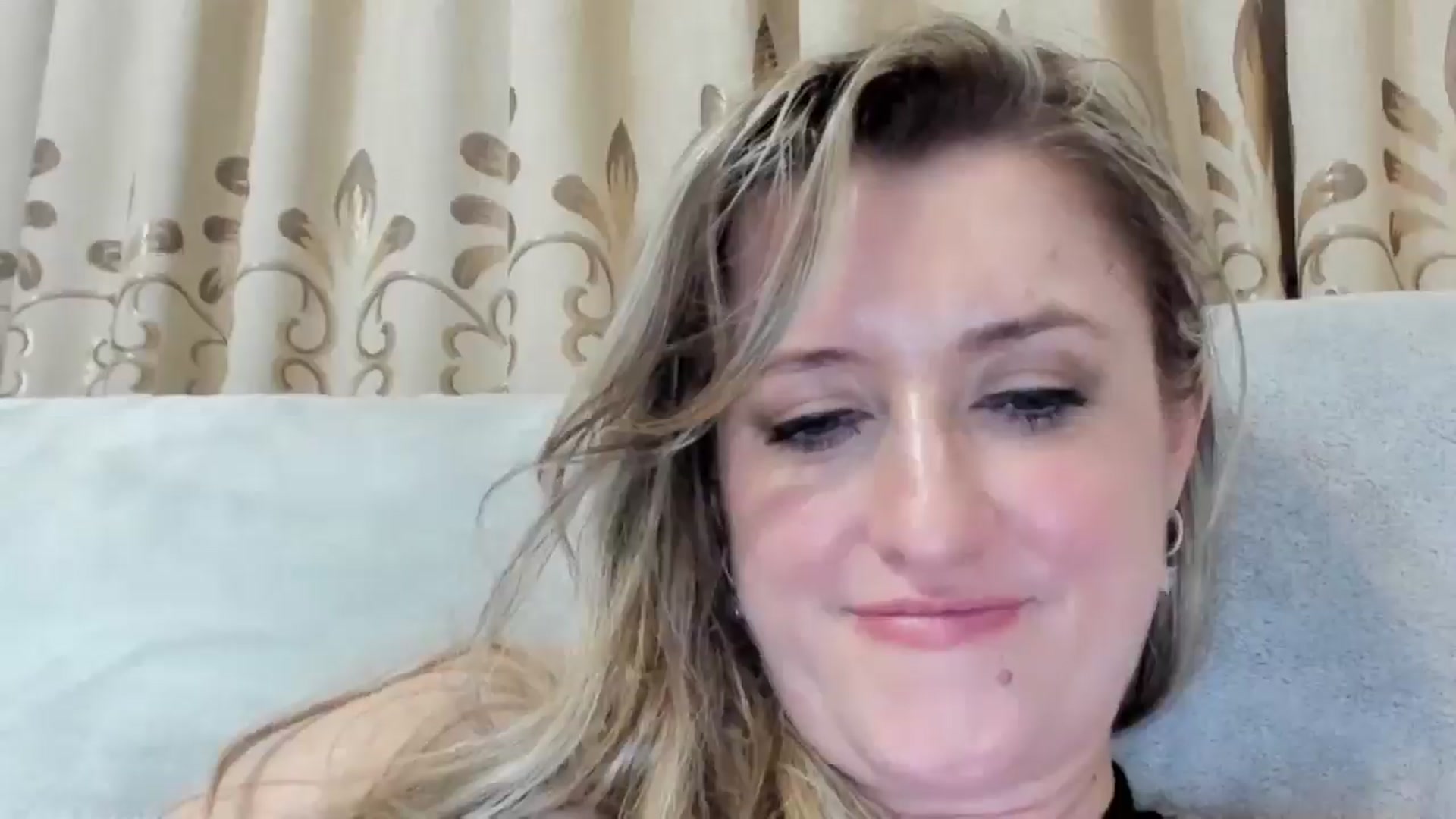 Gallery image thumbnail from BestDream's myfreecams stream on, 07/30/2025, 23:19 image 7 of 20