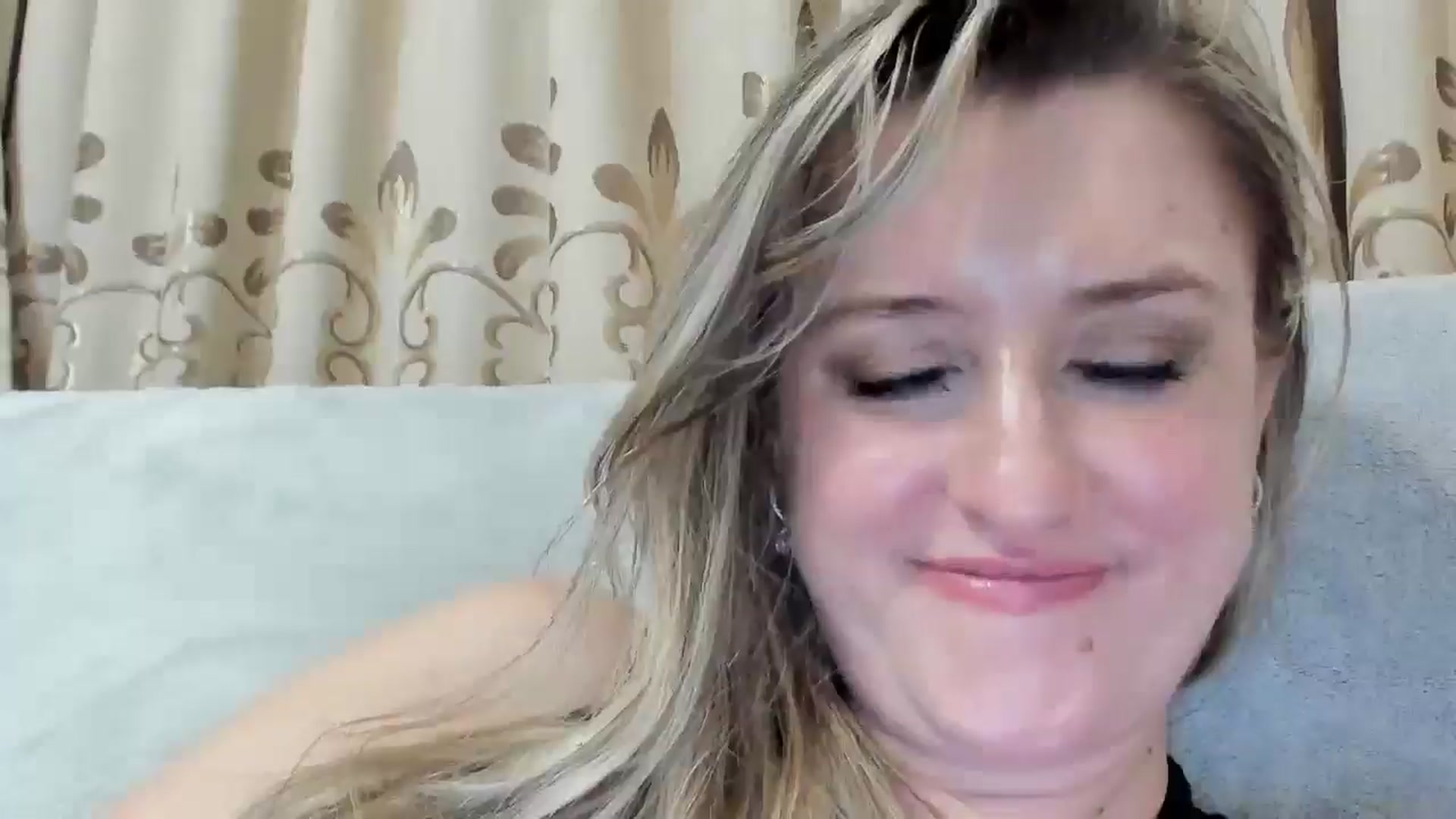 Gallery image thumbnail from BestDream's myfreecams stream on, 07/30/2025, 23:19 image 18 of 20