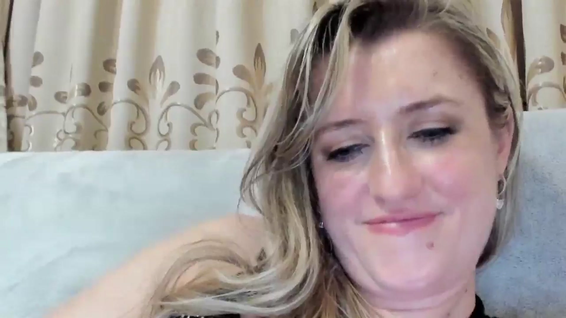Gallery image thumbnail from BestDream's myfreecams stream on, 07/30/2025, 23:19 image 11 of 20