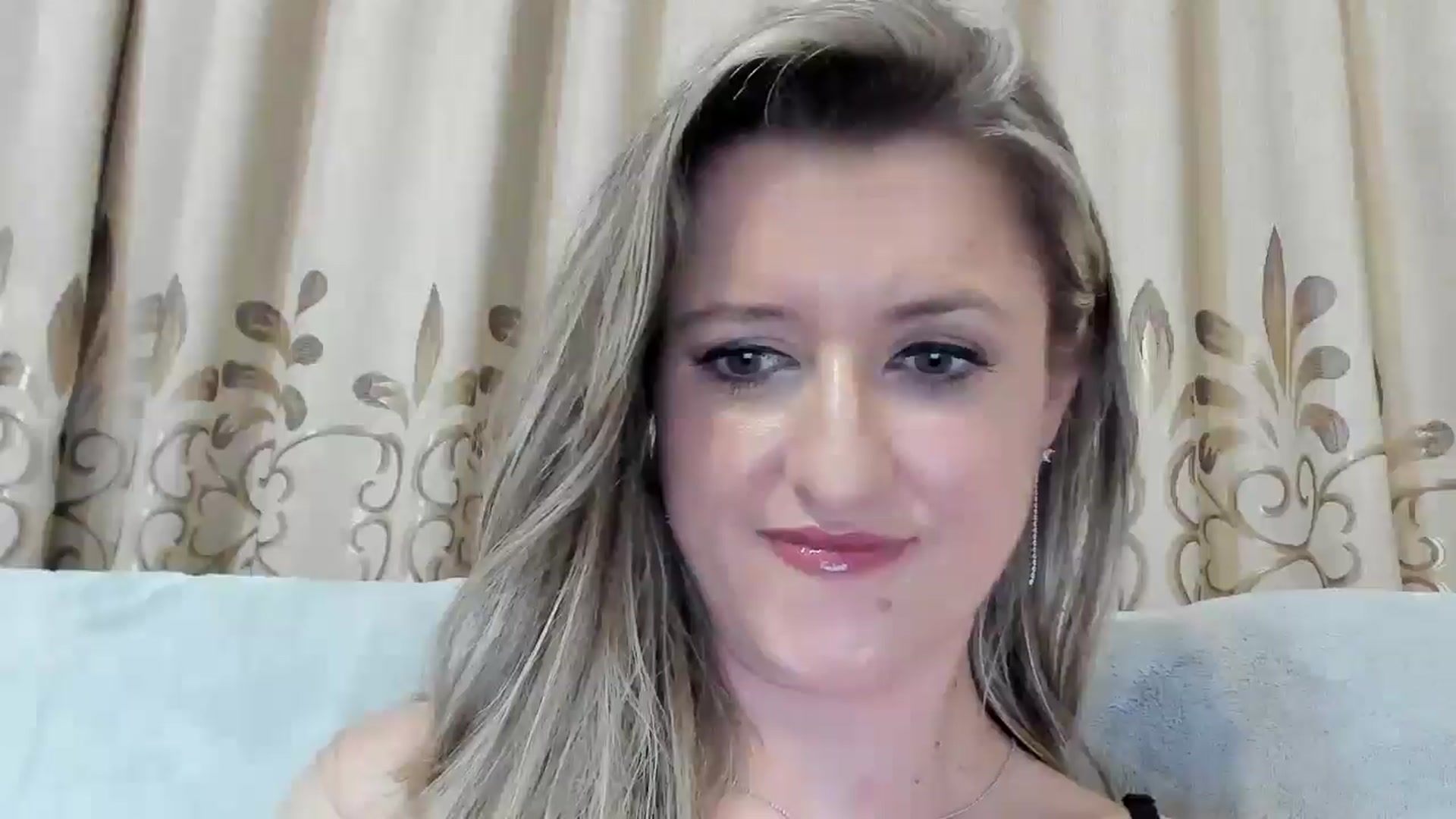 Gallery image thumbnail from BestDream's myfreecams stream on, 07/31/2025, 20:03 image 10 of 20