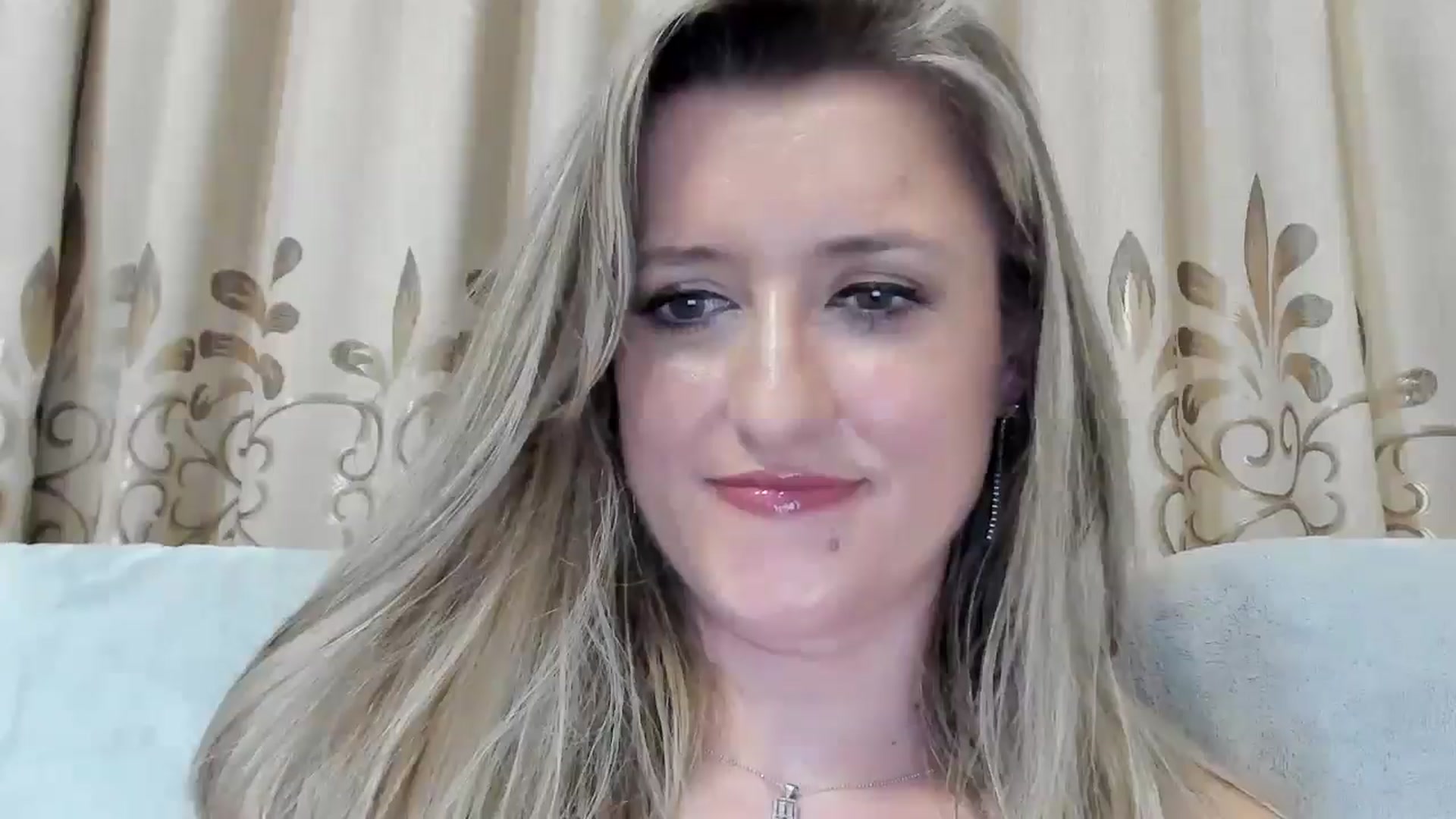 Gallery image thumbnail from BestDream's myfreecams stream on, 07/31/2025, 20:03 image 16 of 20