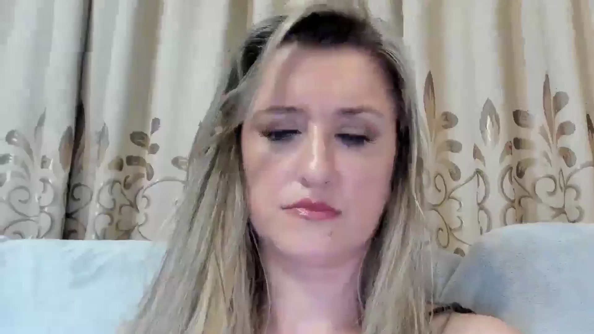 Gallery image thumbnail from BestDream's myfreecams stream on, 07/31/2025, 23:31 image 13 of 20