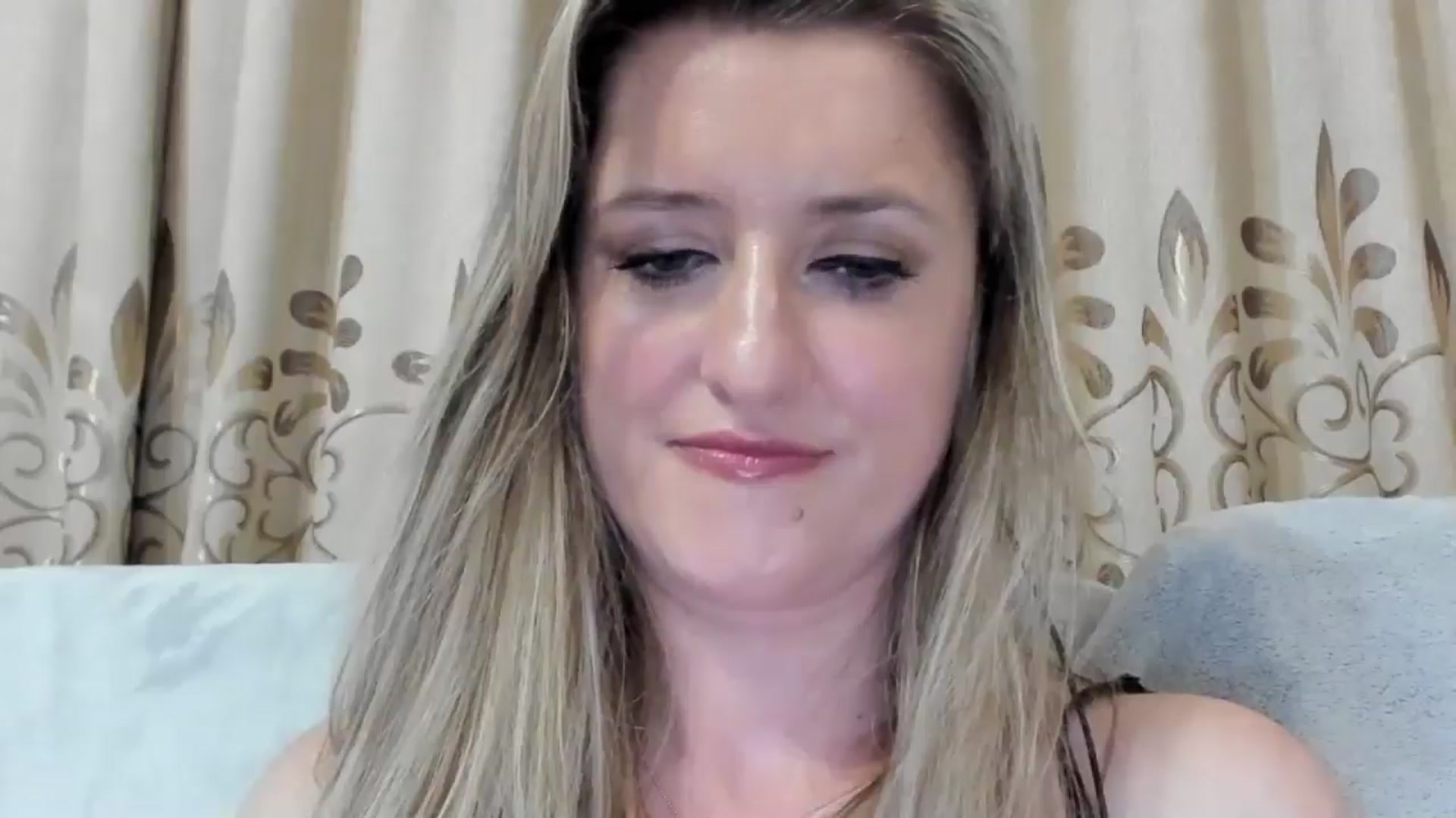 Gallery image thumbnail from BestDream's myfreecams stream on, 07/31/2025, 23:31 image 2 of 20