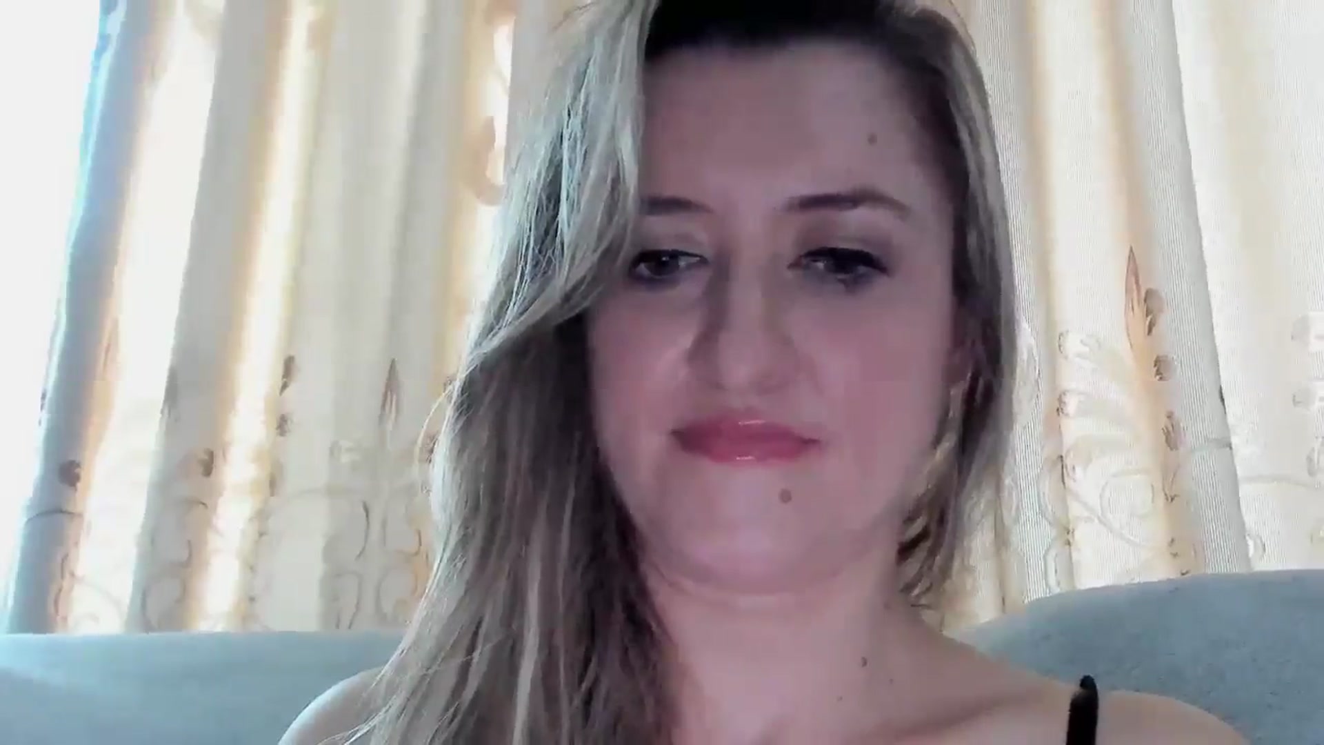 Gallery image thumbnail from BestDream's myfreecams stream on, 08/01/2025, 10:33 image 14 of 20
