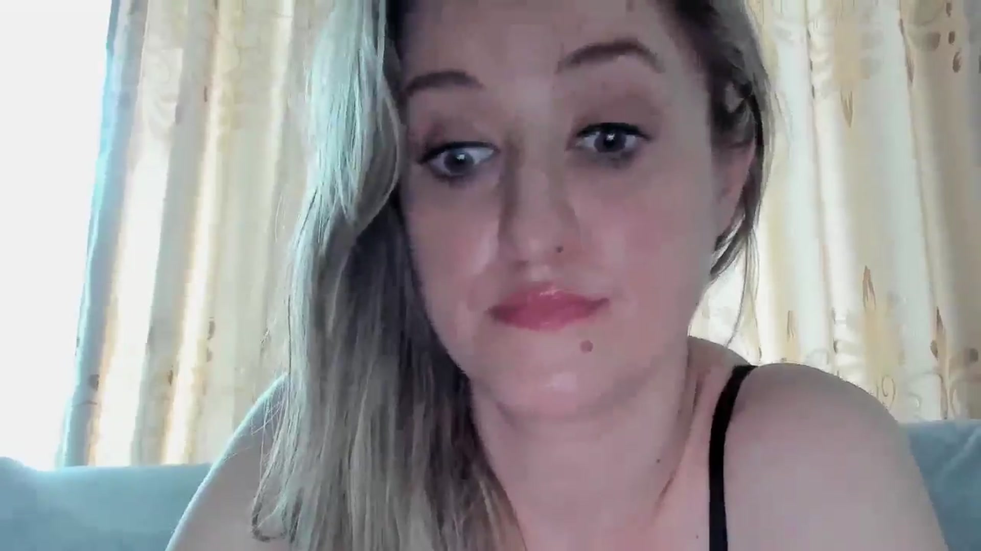 Gallery image thumbnail from BestDream's myfreecams stream on, 08/01/2025, 11:33 image 11 of 20