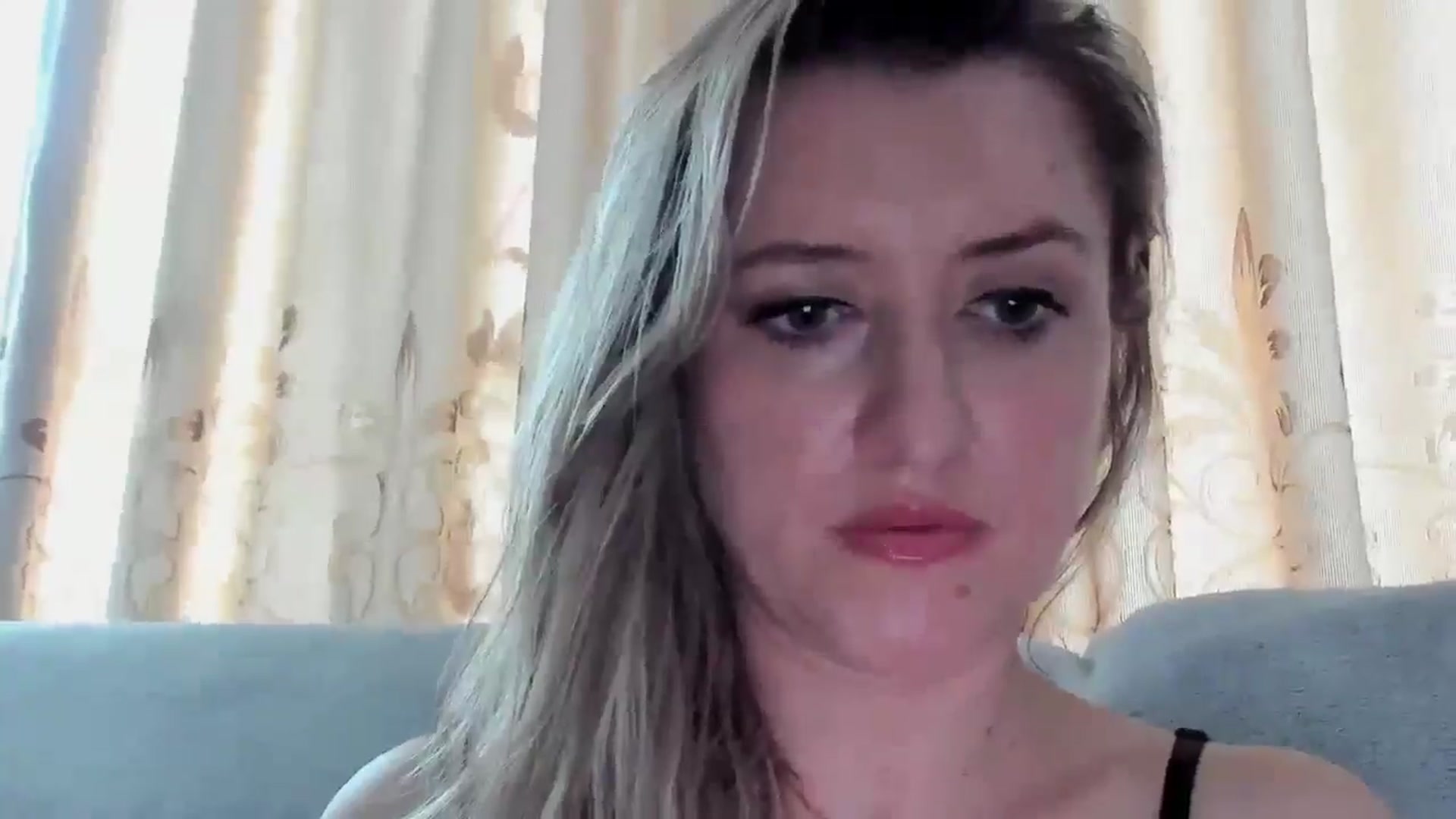 Gallery image thumbnail from BestDream's myfreecams stream on, 08/01/2025, 11:33 image 18 of 20