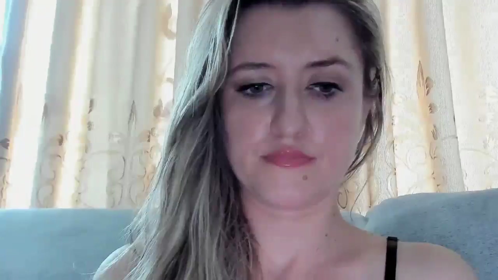 Gallery image thumbnail from BestDream's myfreecams stream on, 08/01/2025, 11:33 image 12 of 20
