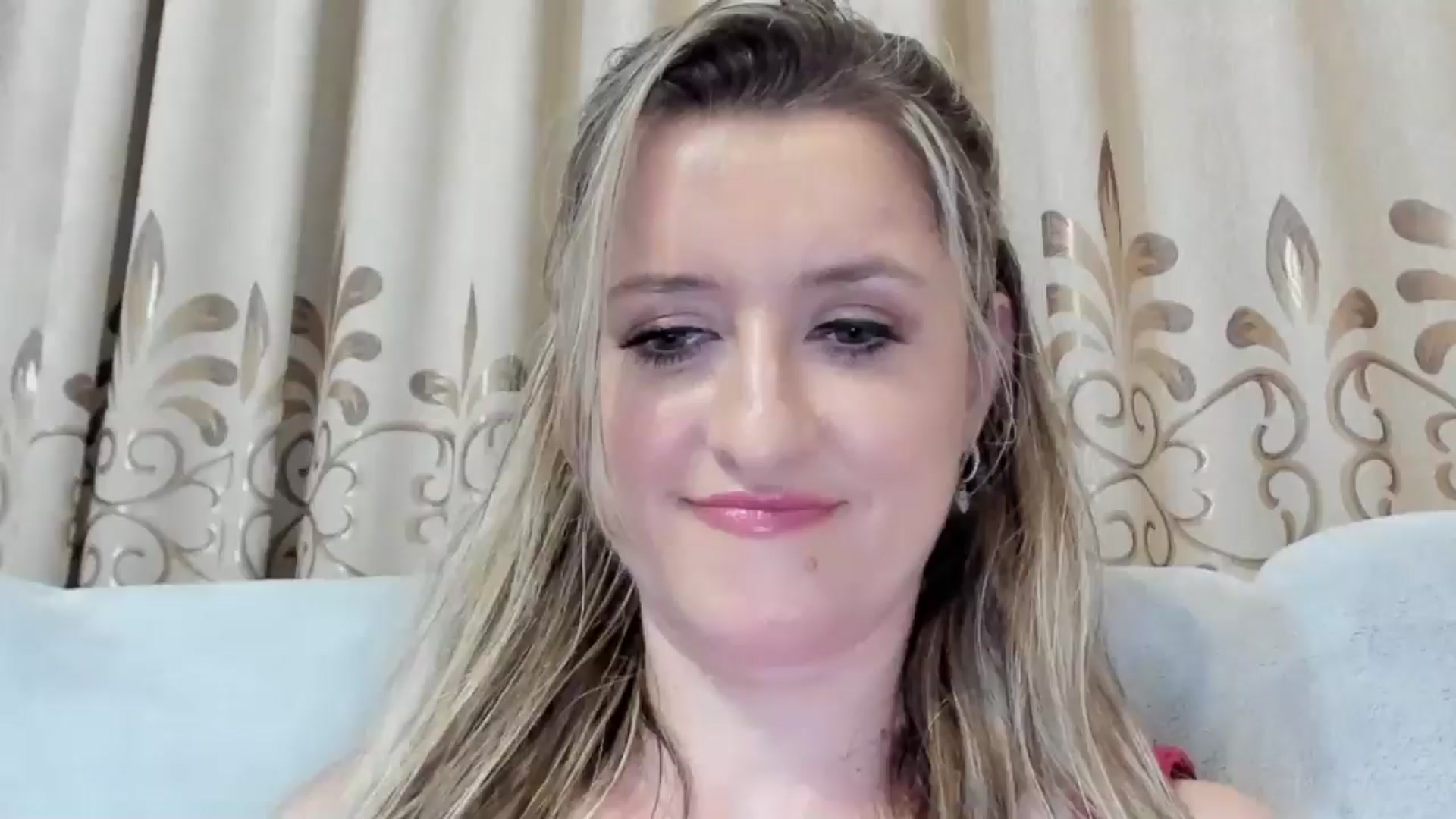 Gallery image thumbnail from BestDream's myfreecams stream on, 08/01/2025, 22:27 image 8 of 20