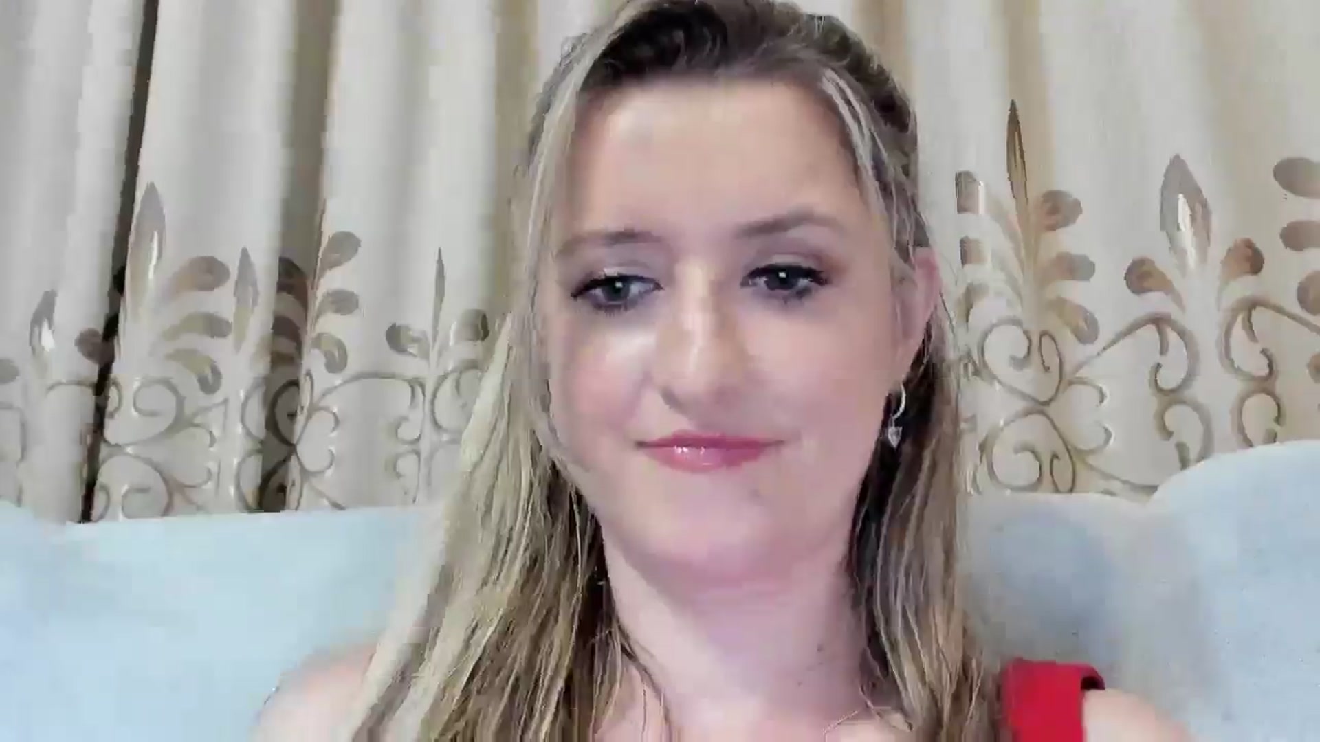 Gallery image thumbnail from BestDream's myfreecams stream on, 08/01/2025, 22:27 image 17 of 20