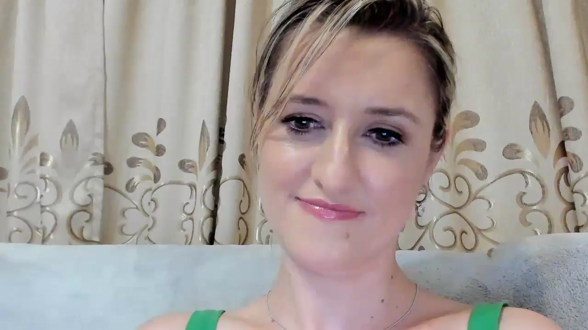 Gallery image thumbnail from BestDream's myfreecams stream on, 08/02/2025, 21:40 image 7 of 20