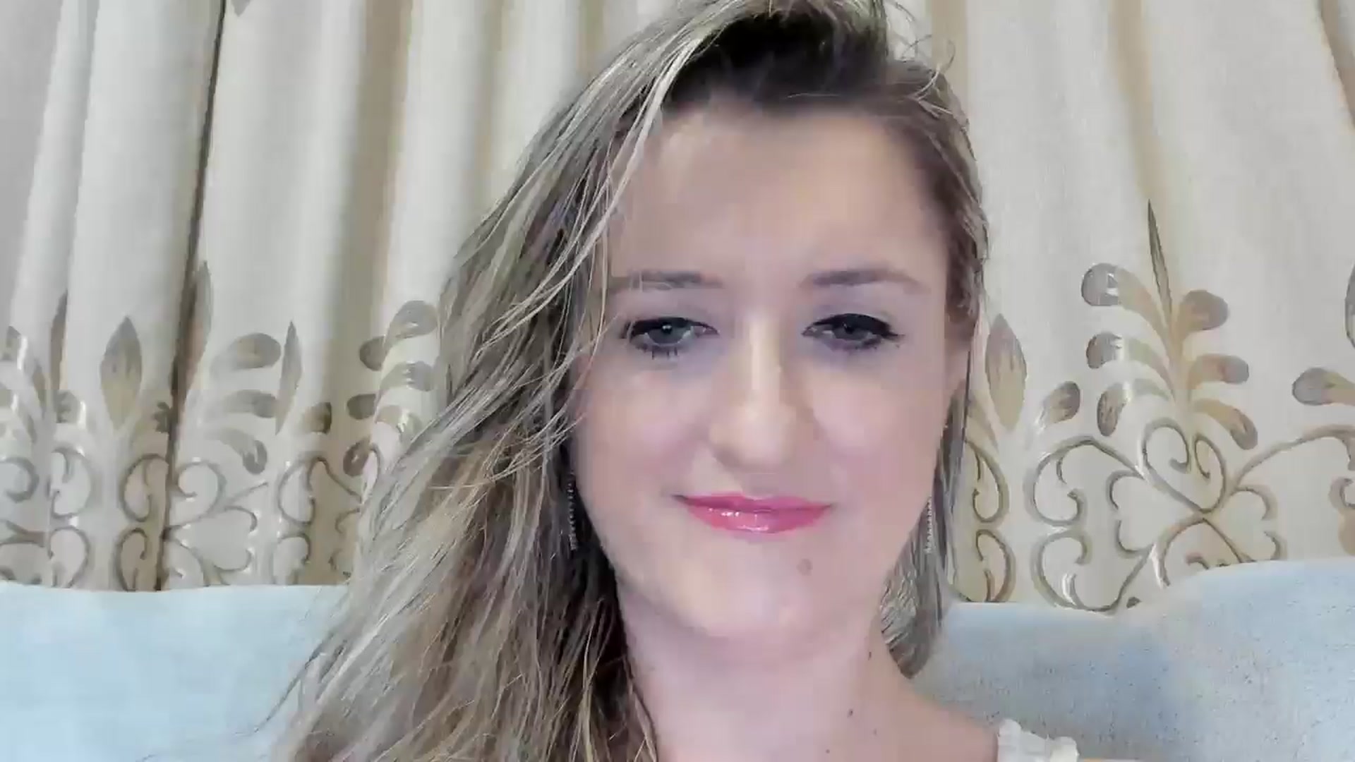Gallery image thumbnail from BestDream's myfreecams stream on, 08/03/2025, 22:11 image 15 of 20
