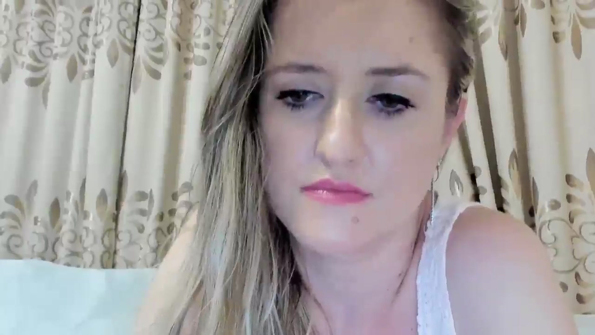 Gallery image thumbnail from BestDream's myfreecams stream on, 08/04/2025, 24:08 image 6 of 20