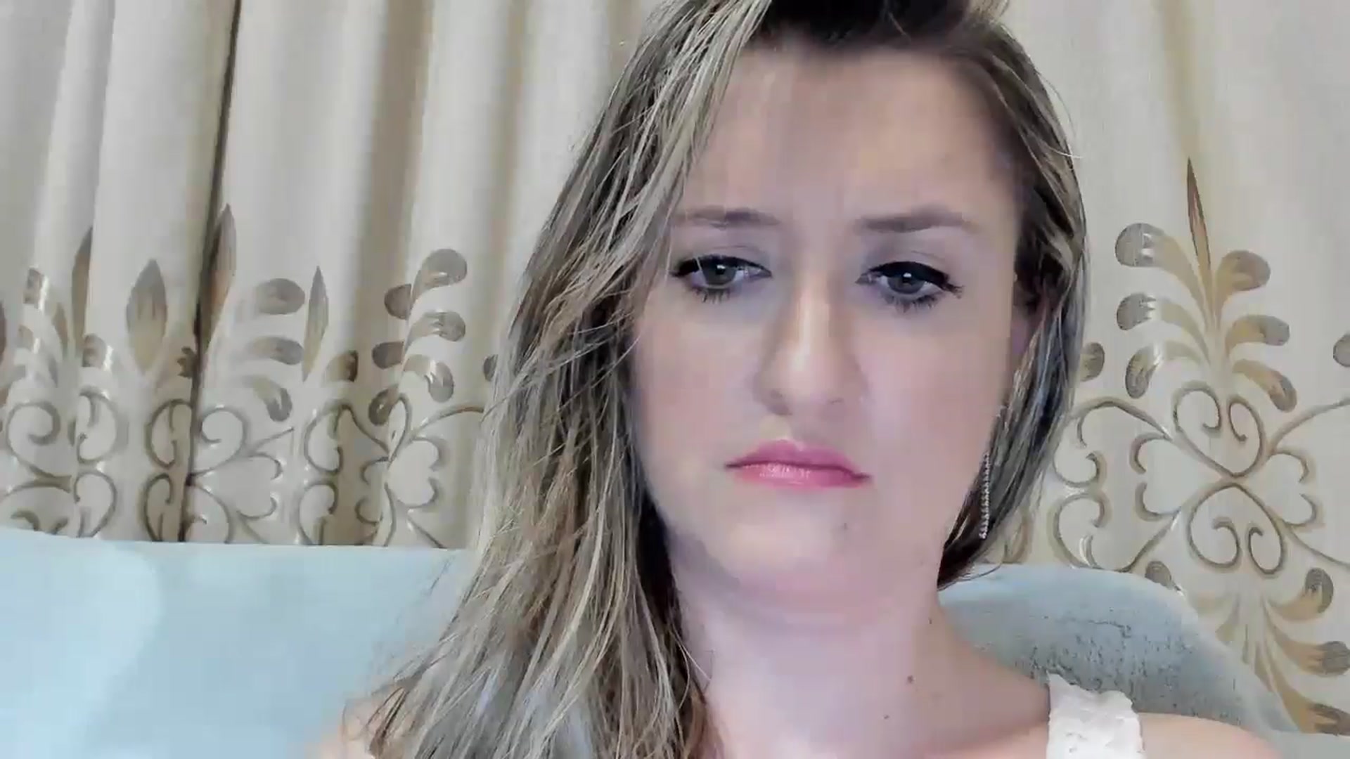 Gallery image thumbnail from BestDream's myfreecams stream on, 08/04/2025, 24:50 image 3 of 20