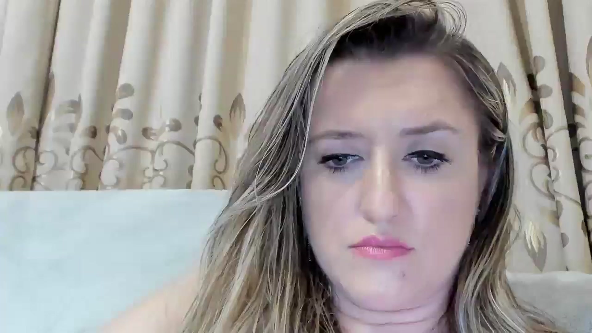 Gallery image thumbnail from BestDream's myfreecams stream on, 08/04/2025, 24:50 image 19 of 20