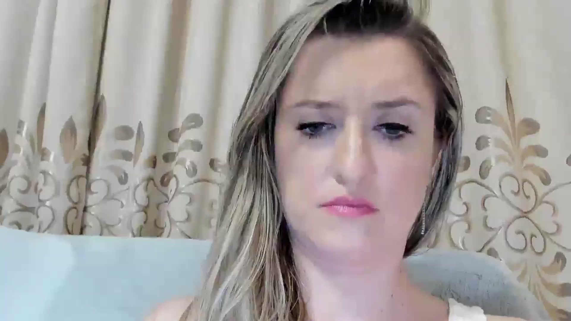Gallery image thumbnail from BestDream's myfreecams stream on, 08/04/2025, 24:50 image 7 of 20