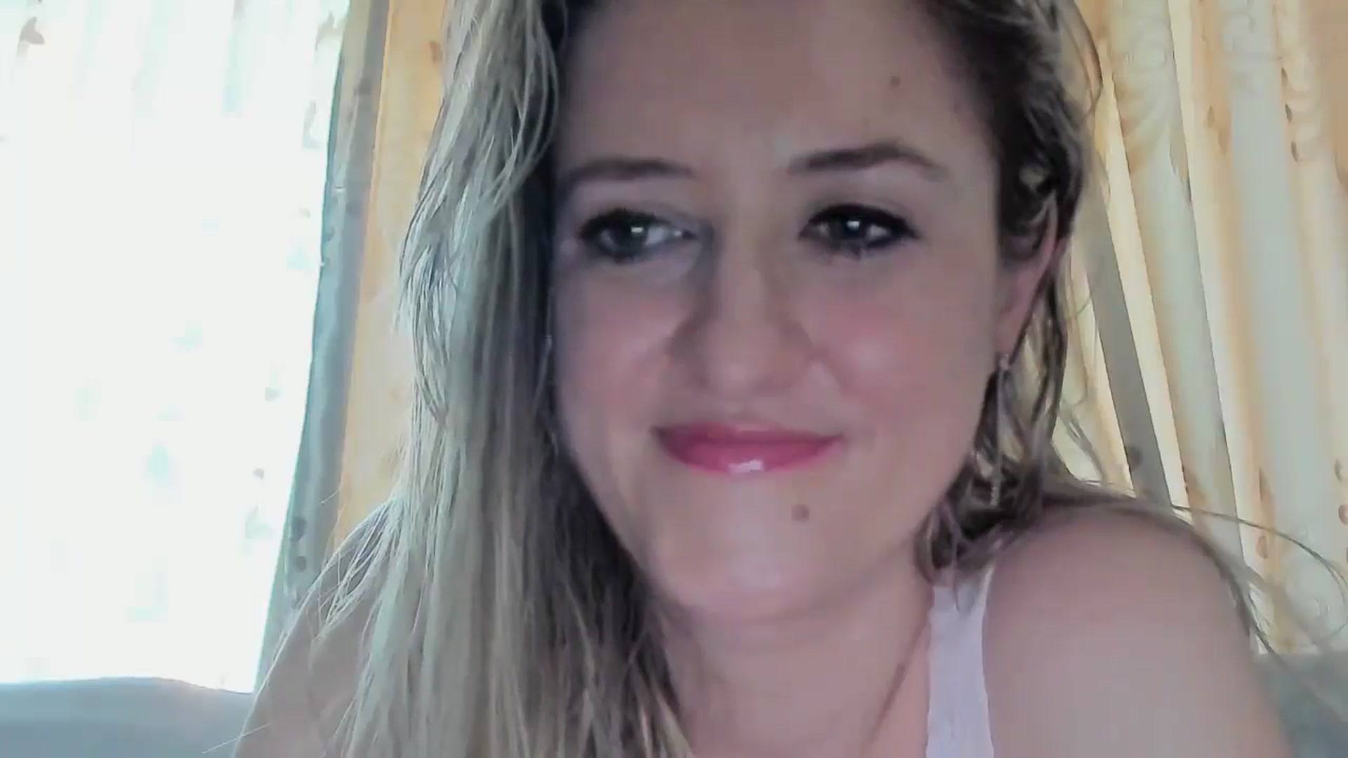 Gallery image thumbnail from BestDream's myfreecams stream on, 08/04/2025, 09:08 image 7 of 20