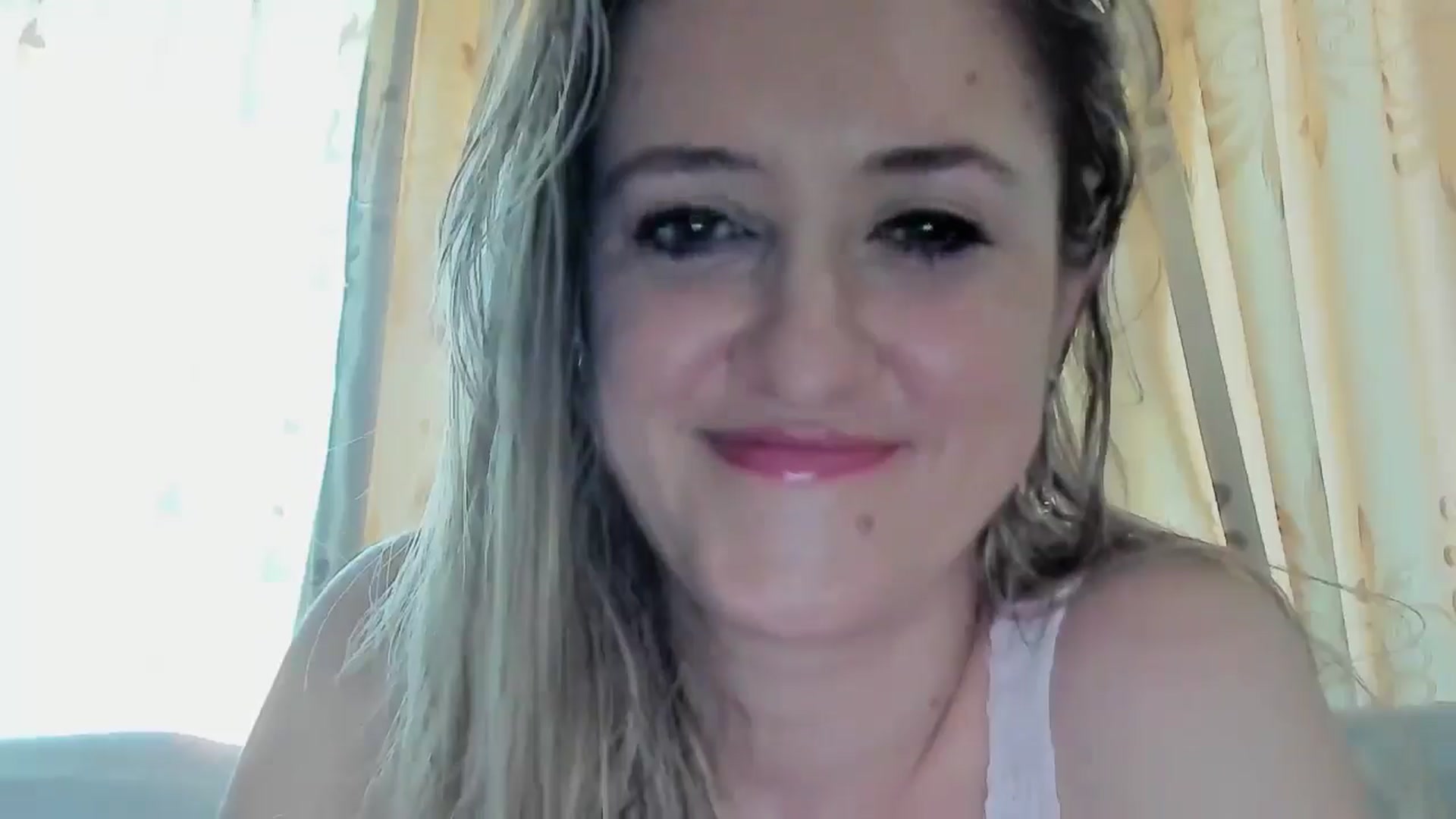 Gallery image thumbnail from BestDream's myfreecams stream on, 08/04/2025, 09:08 image 5 of 20