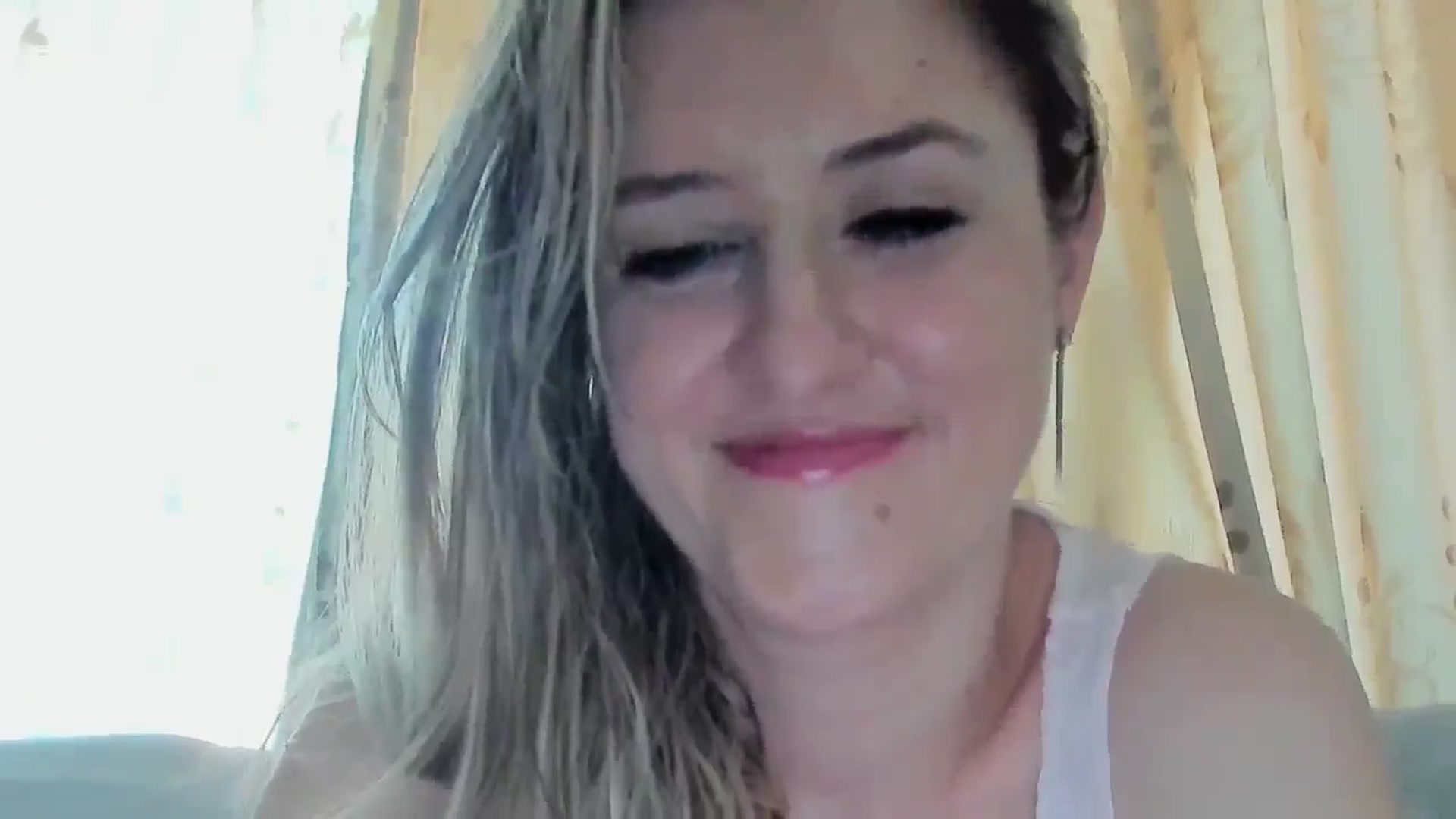 Gallery image thumbnail from BestDream's myfreecams stream on, 08/04/2025, 09:08 image 16 of 20