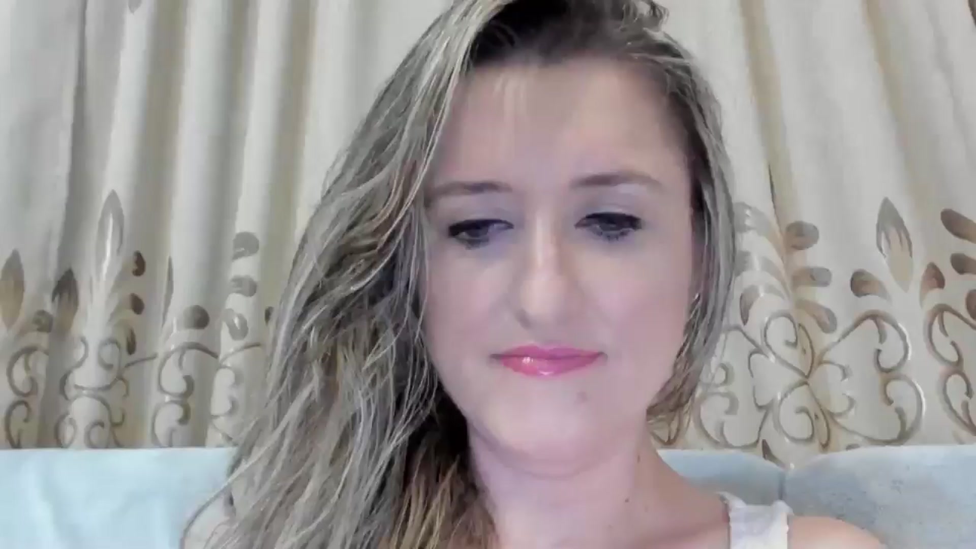 Gallery image thumbnail from BestDream's myfreecams stream on, 08/05/2025, 22:13 image 1 of 20