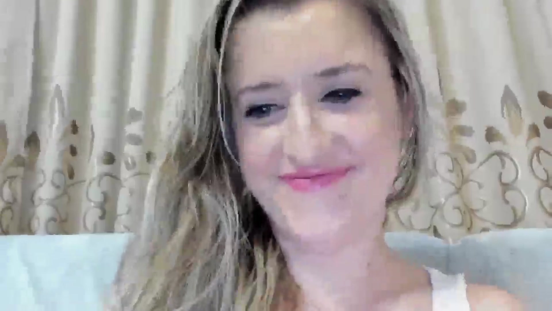 Gallery image thumbnail from BestDream's myfreecams stream on, 08/05/2025, 22:13 image 7 of 20