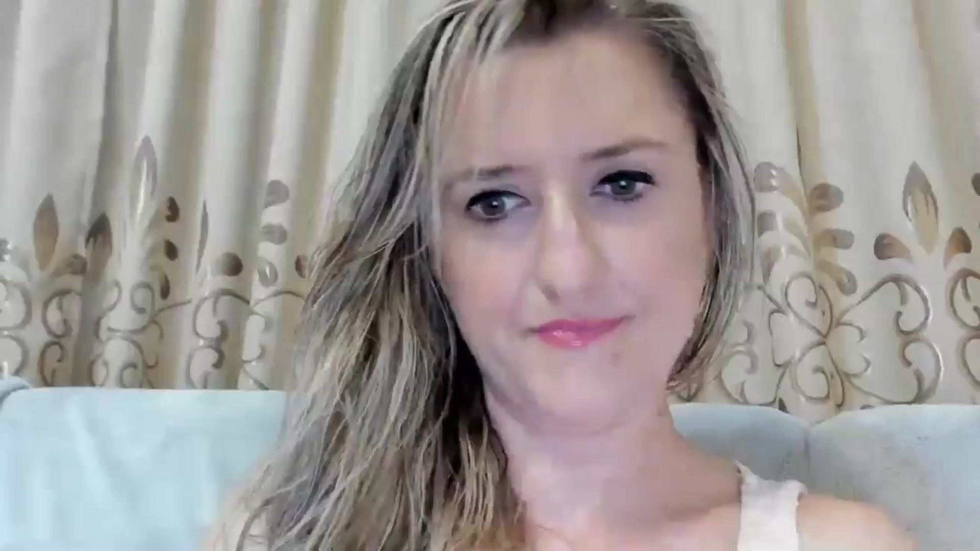 Gallery image thumbnail from BestDream's myfreecams stream on, 08/05/2025, 22:13 image 17 of 20