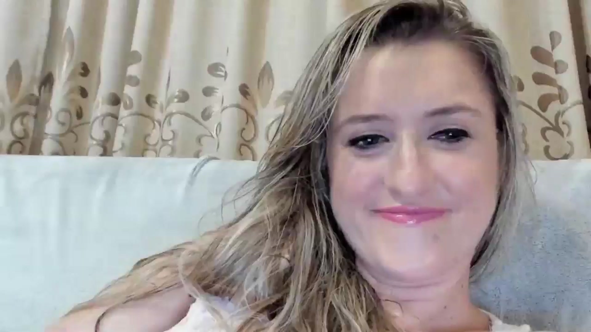 Gallery image thumbnail from BestDream's myfreecams stream on, 08/05/2025, 23:21 image 9 of 20