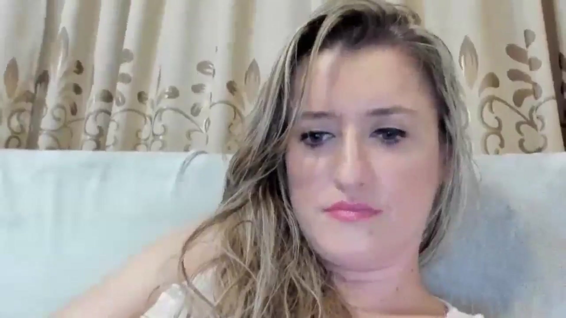 Gallery image thumbnail from BestDream's myfreecams stream on, 08/05/2025, 23:21 image 4 of 20