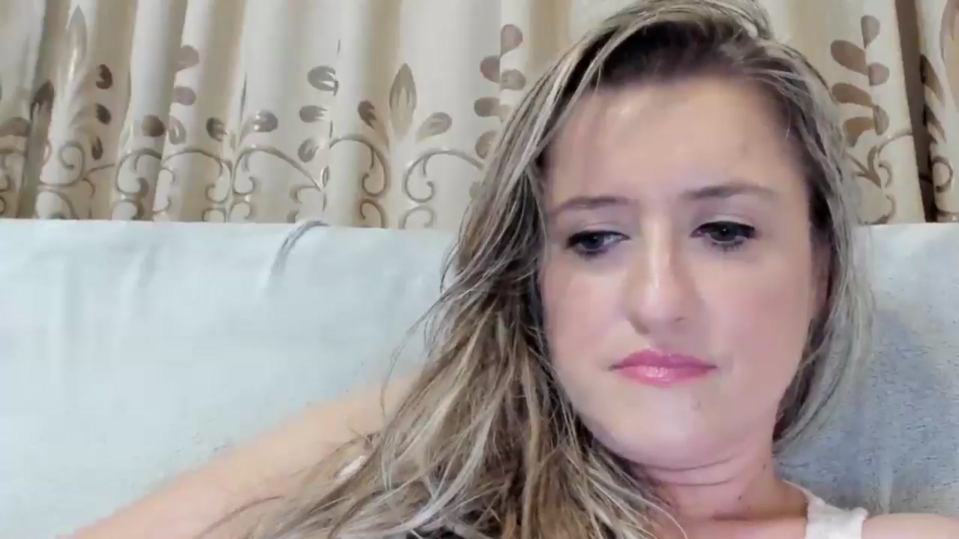 Gallery image thumbnail from BestDream's myfreecams stream on, 08/06/2025, 24:00 image 8 of 20