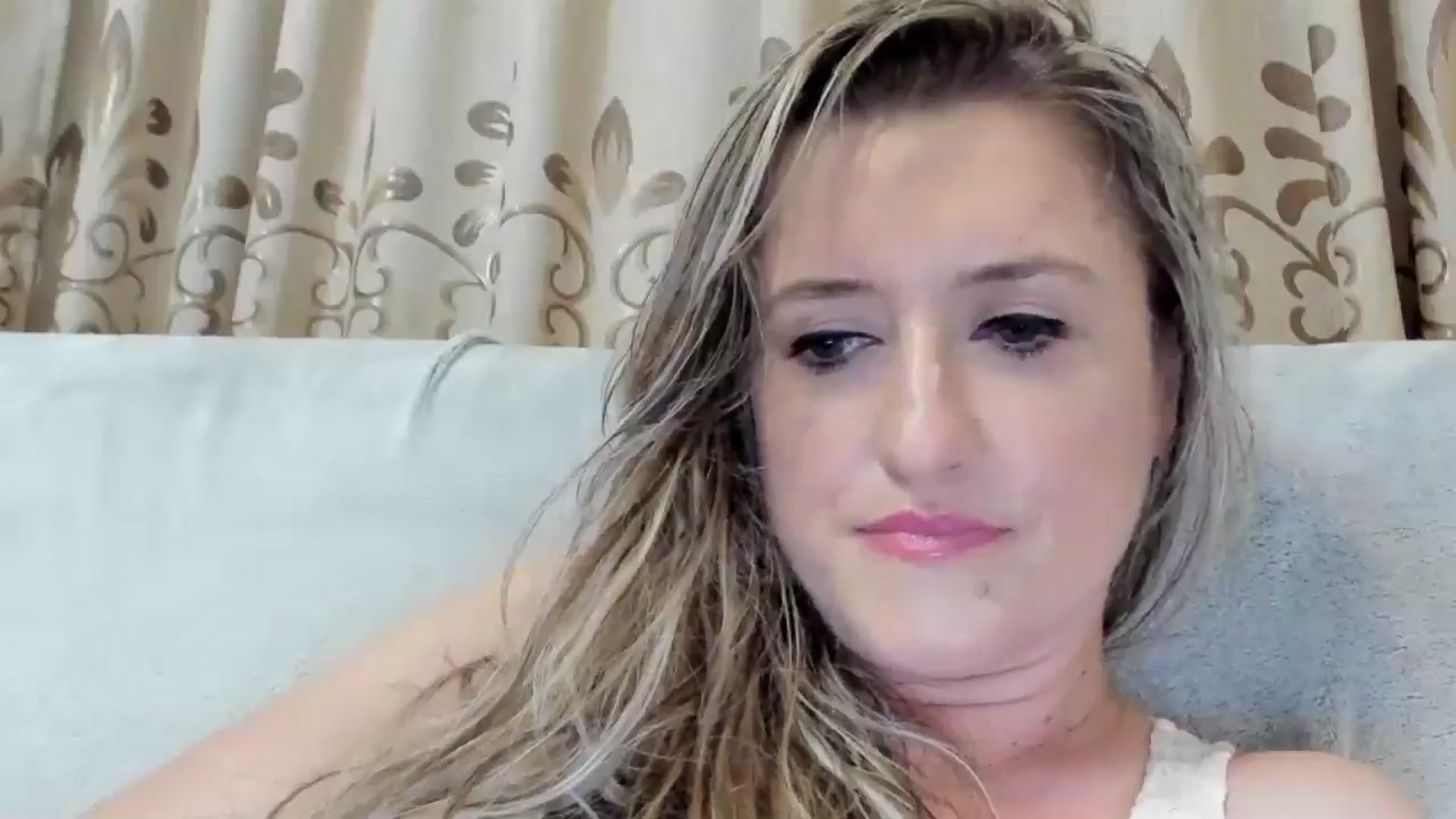 Gallery image thumbnail from BestDream's myfreecams stream on, 08/06/2025, 24:00 image 11 of 20