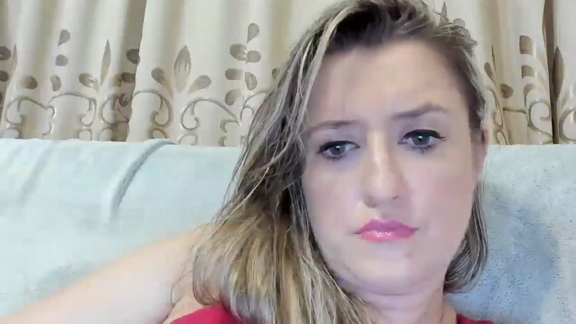 Gallery image thumbnail from BestDream's myfreecams stream on, 08/07/2025, 24:00 image 19 of 20