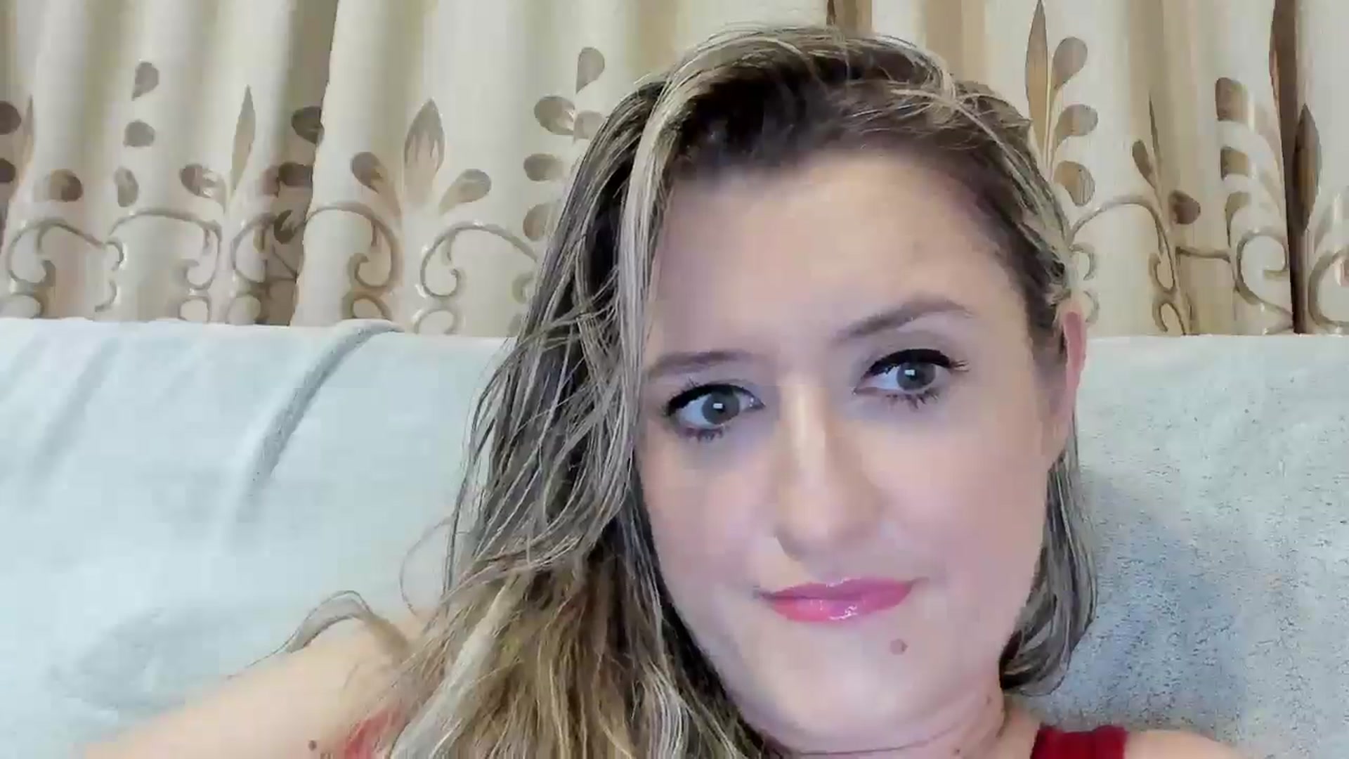 Gallery image thumbnail from BestDream's myfreecams stream on, 08/07/2025, 24:00 image 12 of 20