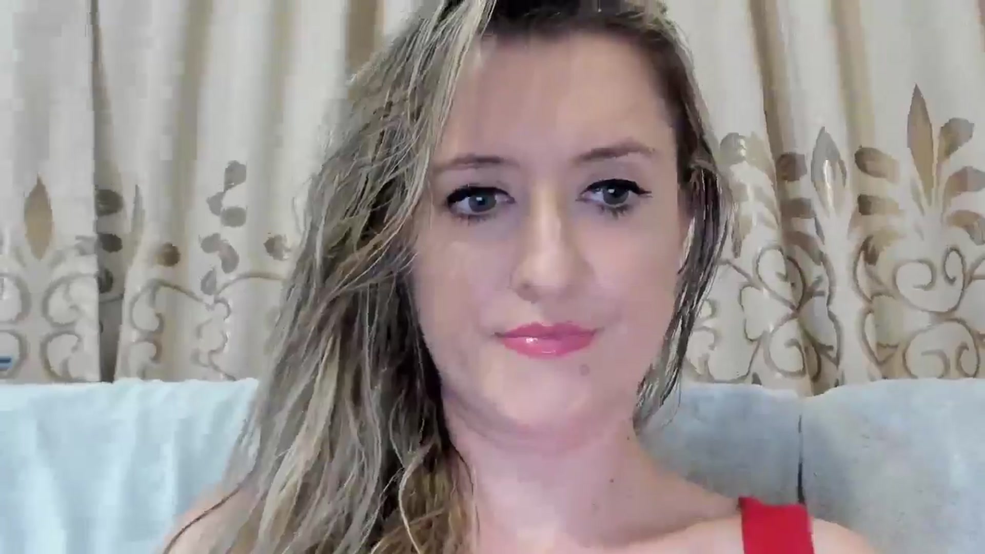 Gallery image thumbnail from BestDream's myfreecams stream on, 08/07/2025, 24:00 image 4 of 20