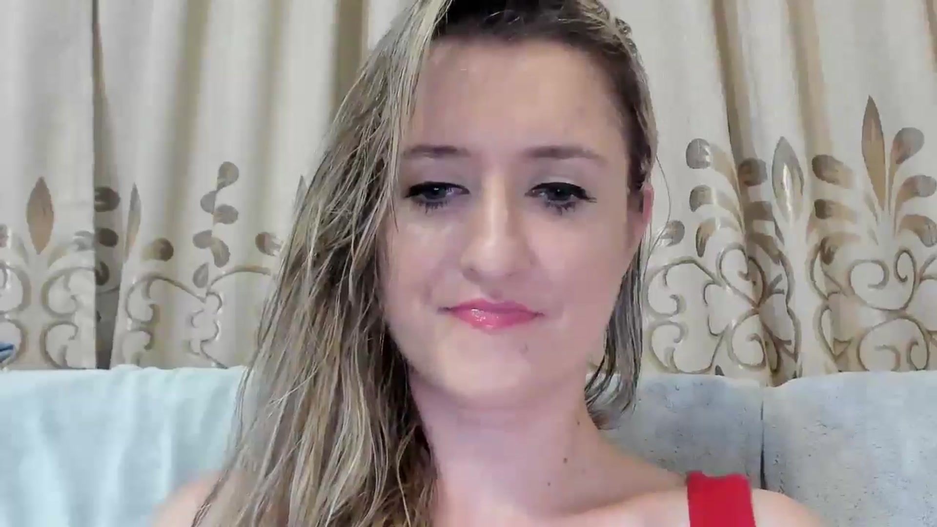 Gallery image thumbnail from BestDream's myfreecams stream on, 08/07/2025, 24:00 image 6 of 20