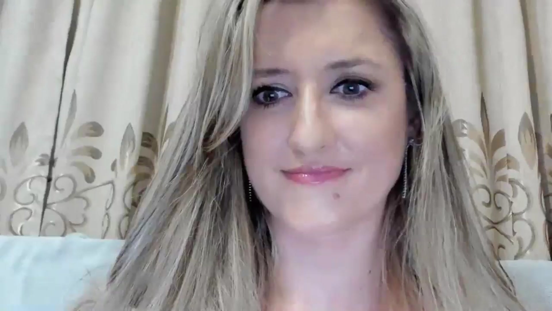 Gallery image thumbnail from BestDream's myfreecams stream on, 08/07/2025, 23:46 image 8 of 20