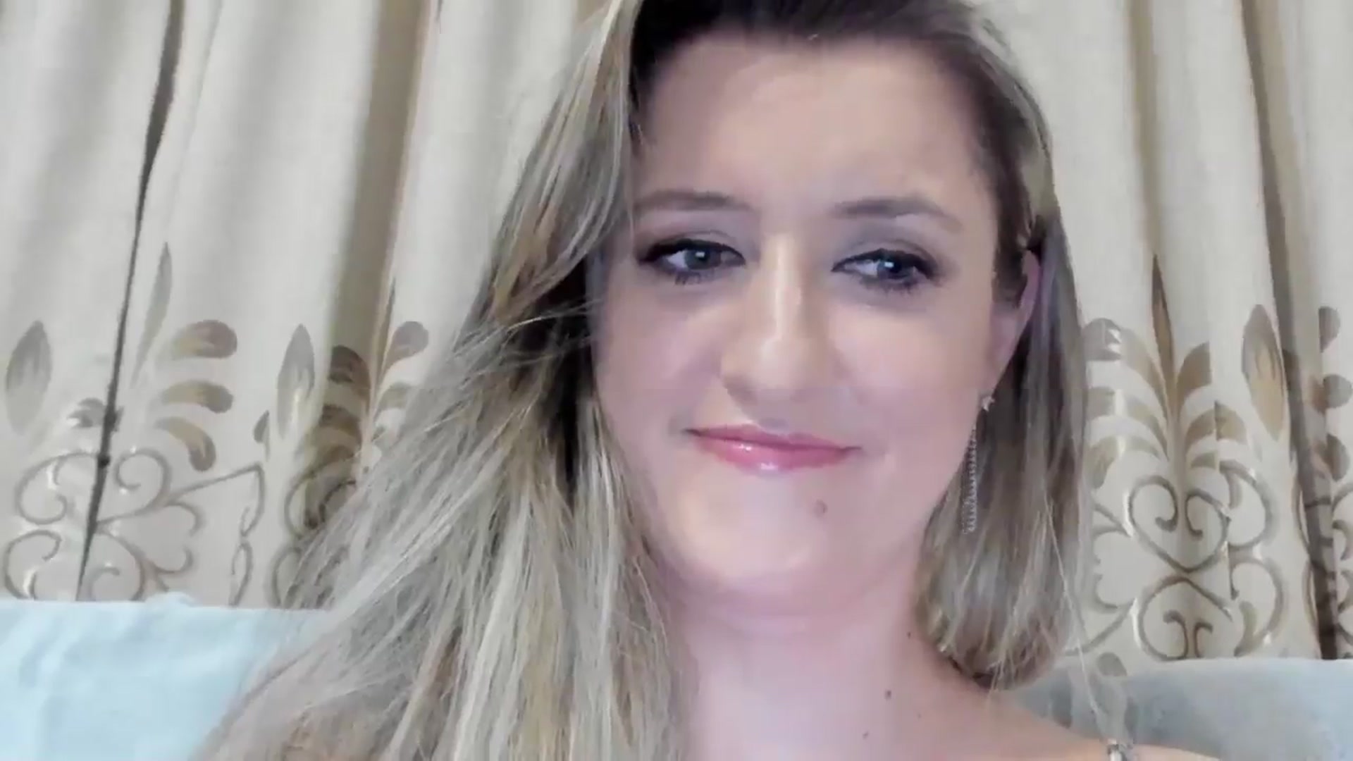 Gallery image thumbnail from BestDream's myfreecams stream on, 08/07/2025, 23:46 image 12 of 20