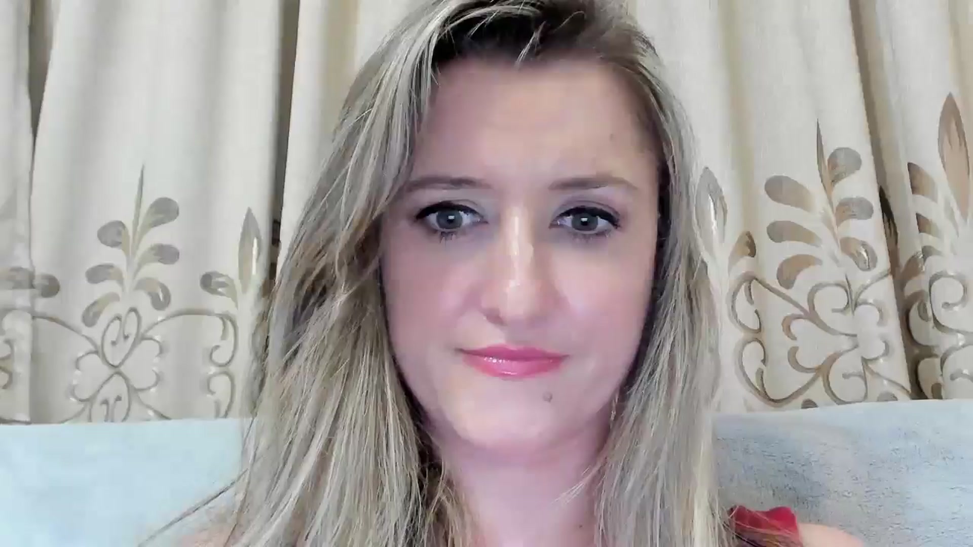 Gallery image thumbnail from BestDream's myfreecams stream on, 08/08/2025, 21:47 image 14 of 20