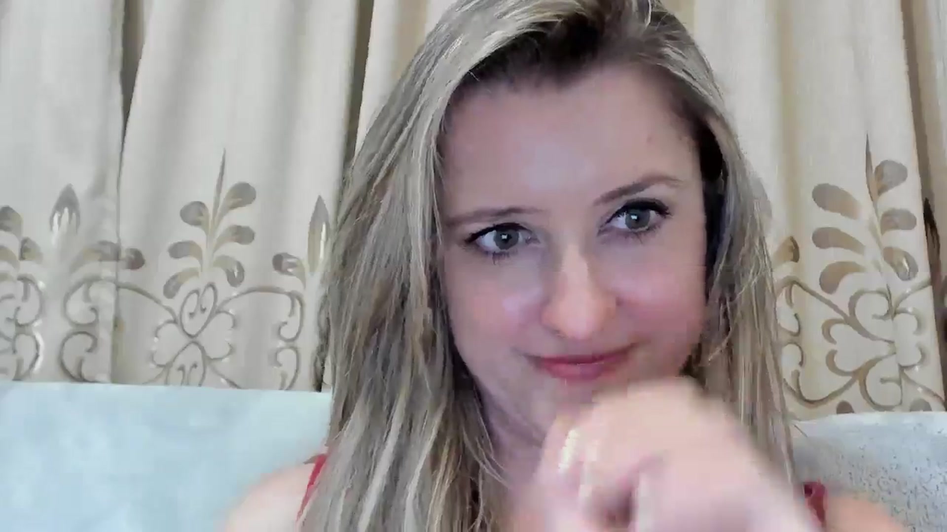 Gallery image thumbnail from BestDream's myfreecams stream on, 08/08/2025, 23:20 image 9 of 20