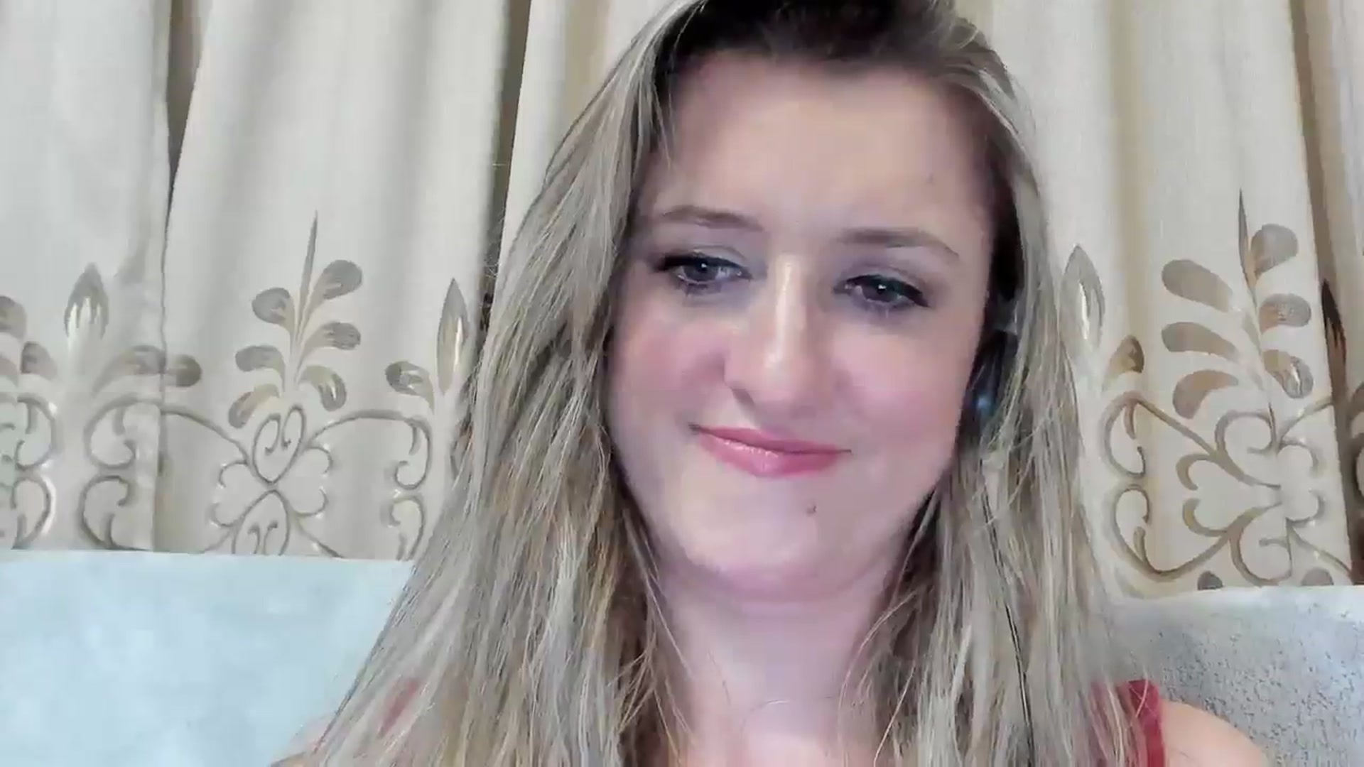 Gallery image thumbnail from BestDream's myfreecams stream on, 08/08/2025, 23:20 image 12 of 20