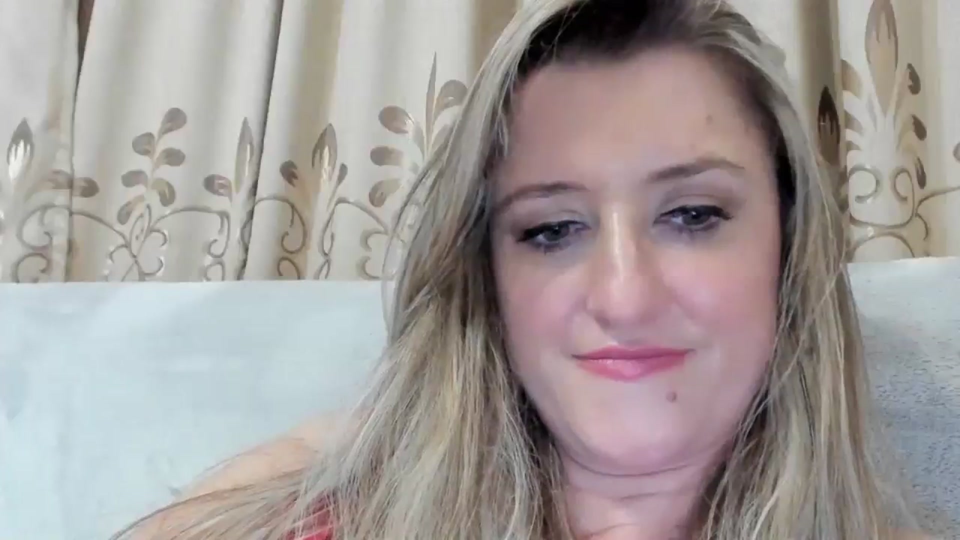 Gallery image thumbnail from BestDream's myfreecams stream on, 08/08/2025, 23:34 image 7 of 20