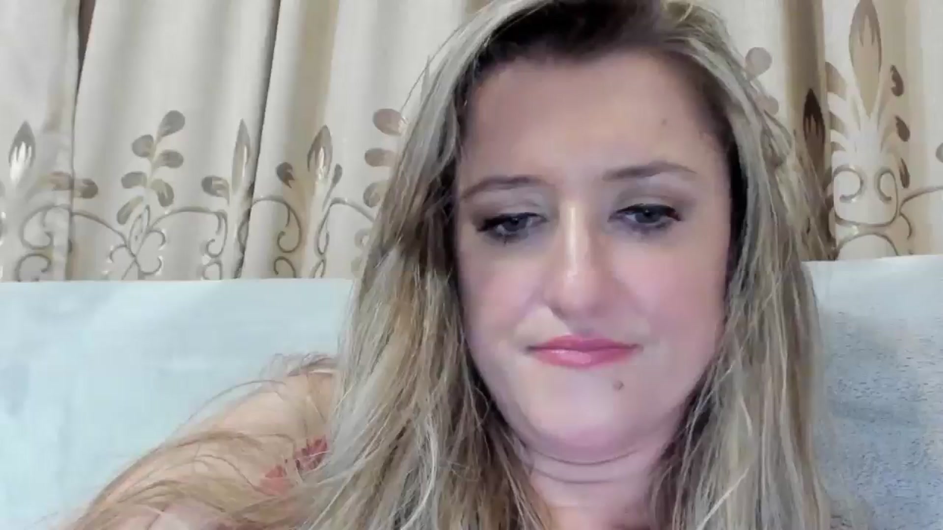 Gallery image thumbnail from BestDream's myfreecams stream on, 08/09/2025, 24:00 image 2 of 20