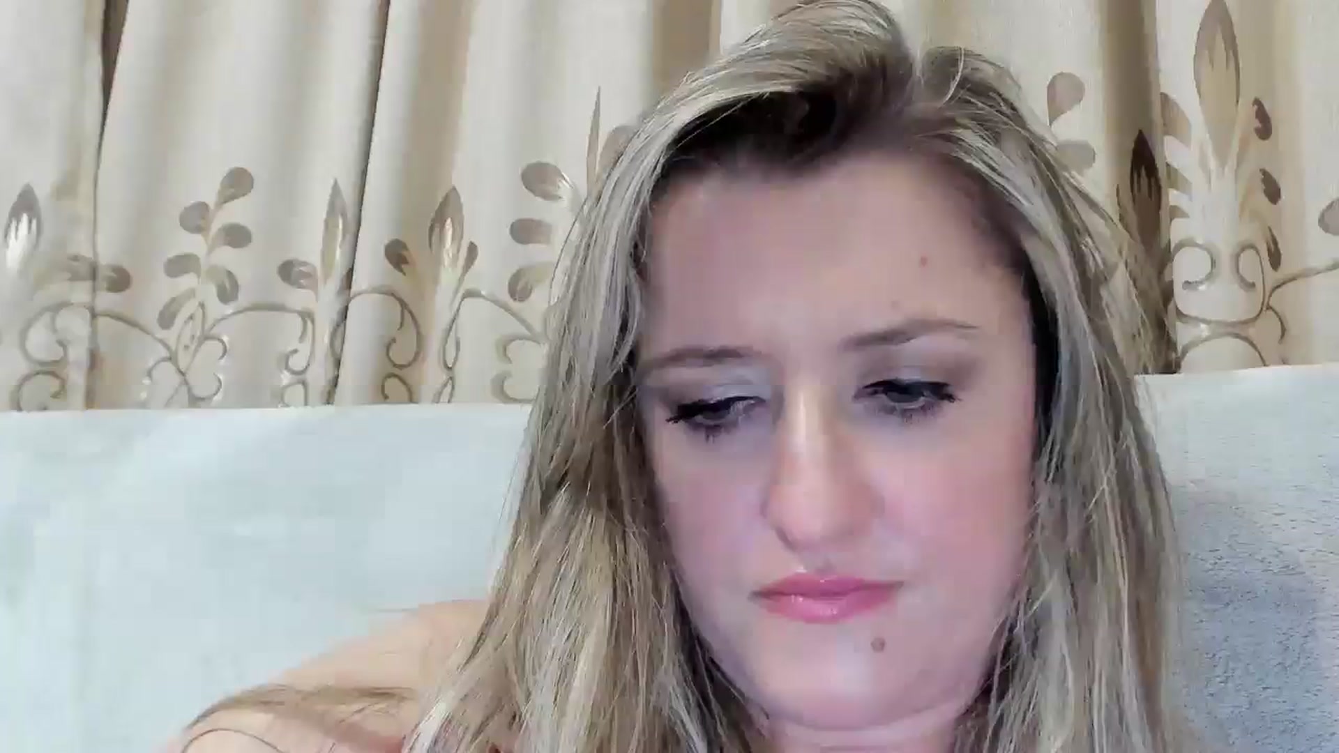 Gallery image thumbnail from BestDream's myfreecams stream on, 08/09/2025, 24:00 image 20 of 20